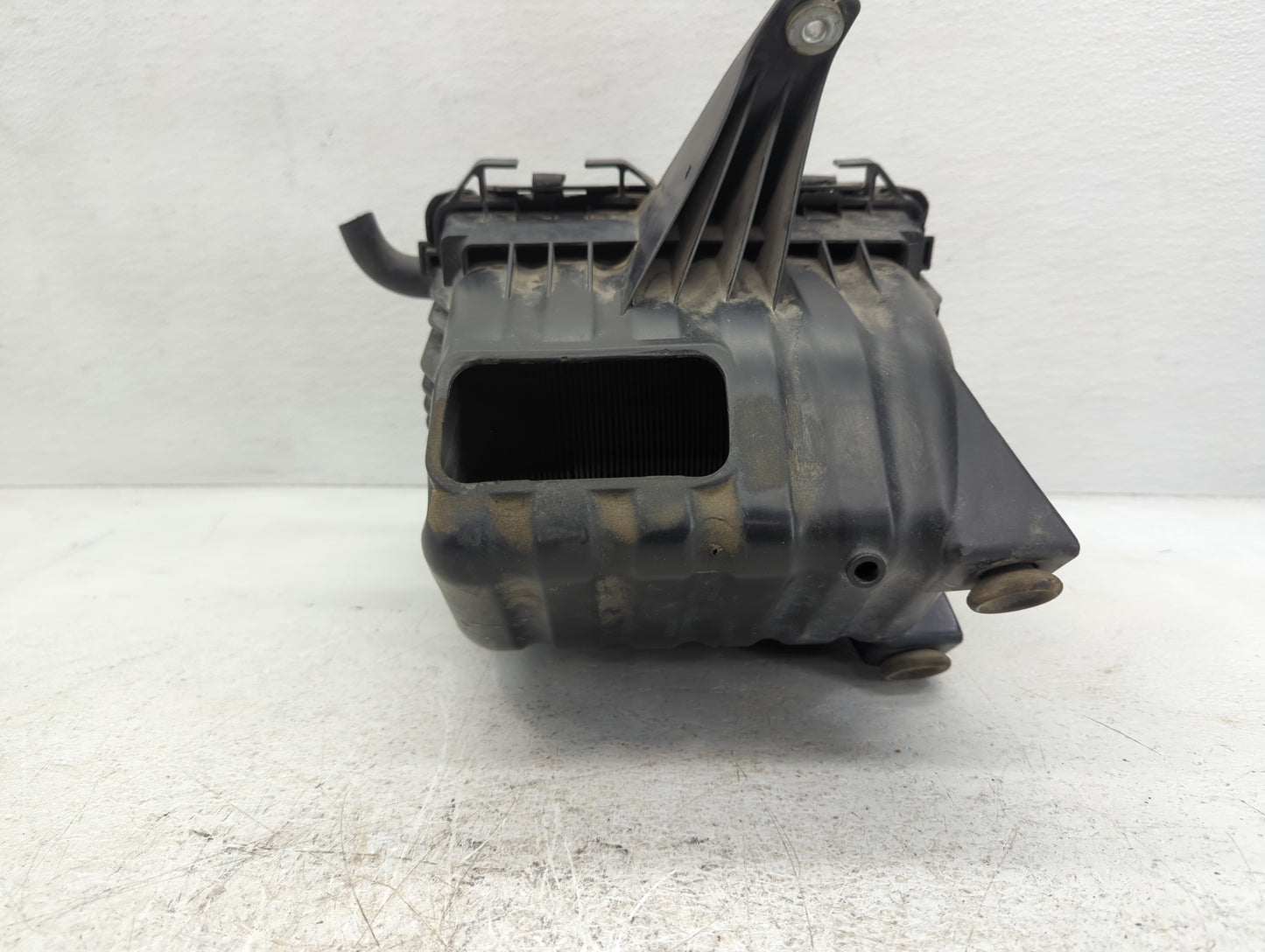 2011-2014 Chrysler 200 Air Cleaner Intake-duct Hose Tube