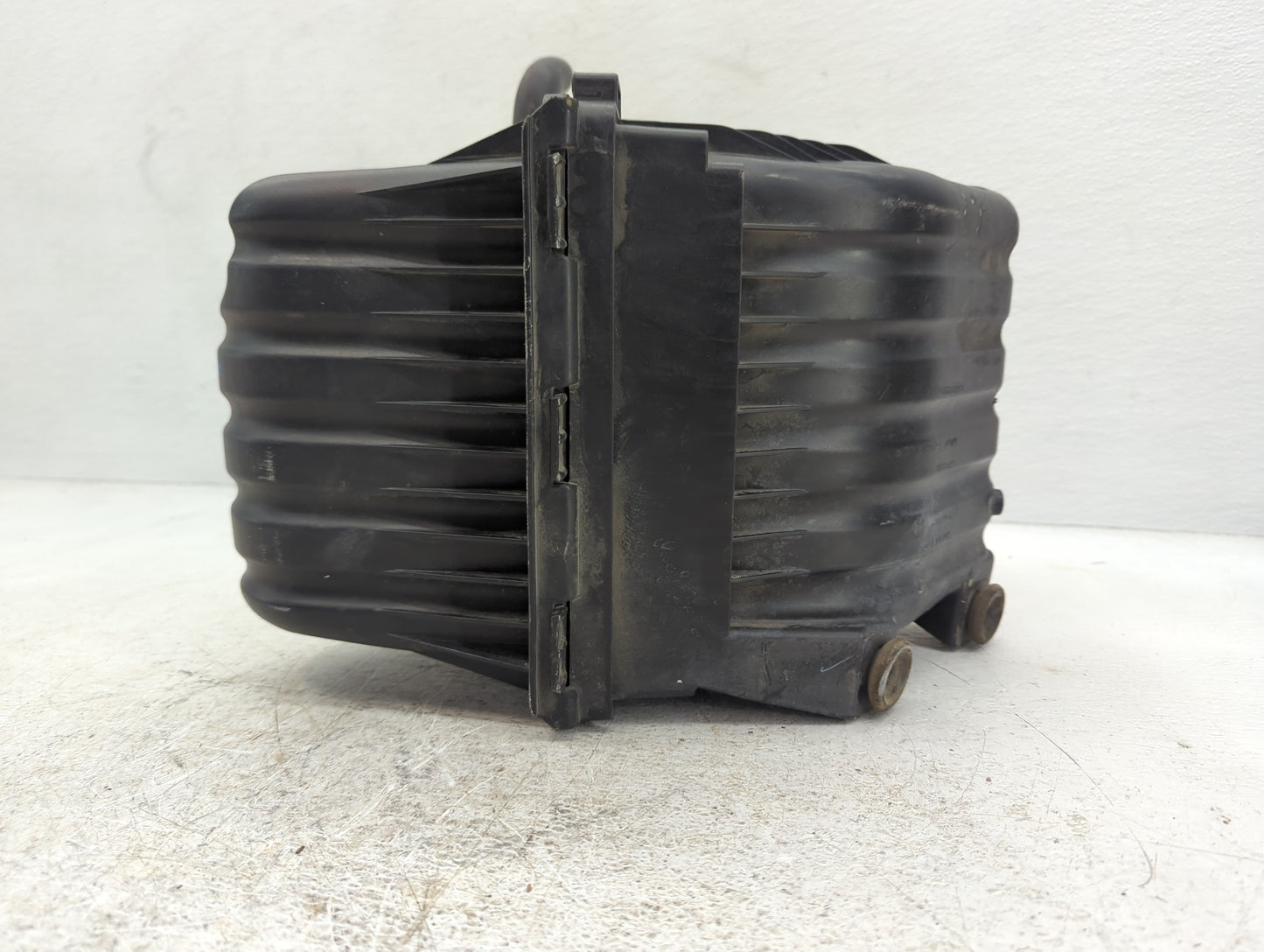 2011-2014 Chrysler 200 Air Cleaner Intake-duct Hose Tube