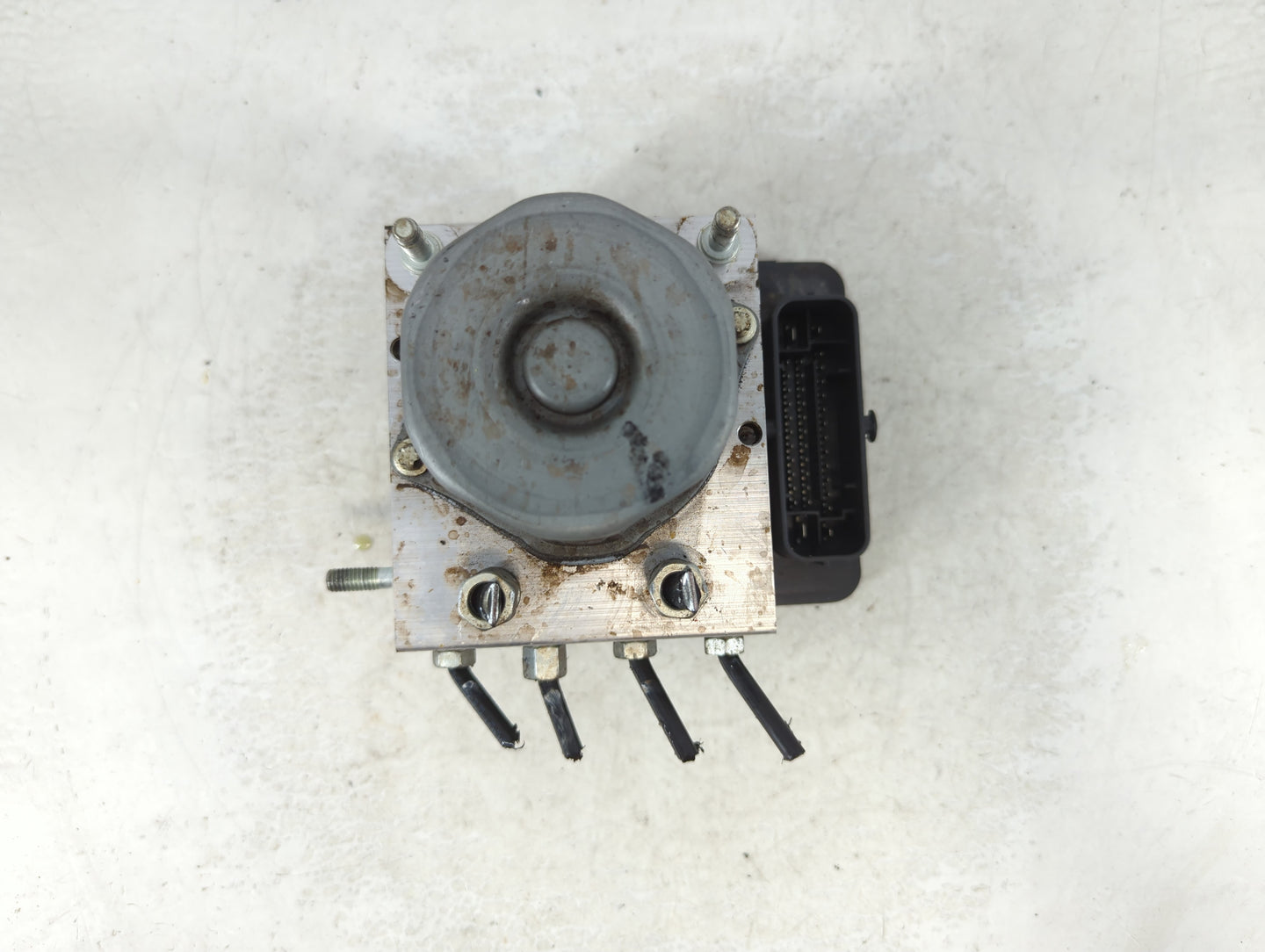 2019-2021 Nissan Rogue Sport ABS Pump Control Module Replacement P/N:47660 6MT3A Fits Fits 2019 2020 2021 OEM Used Auto Parts - Oemusedautoparts1.com