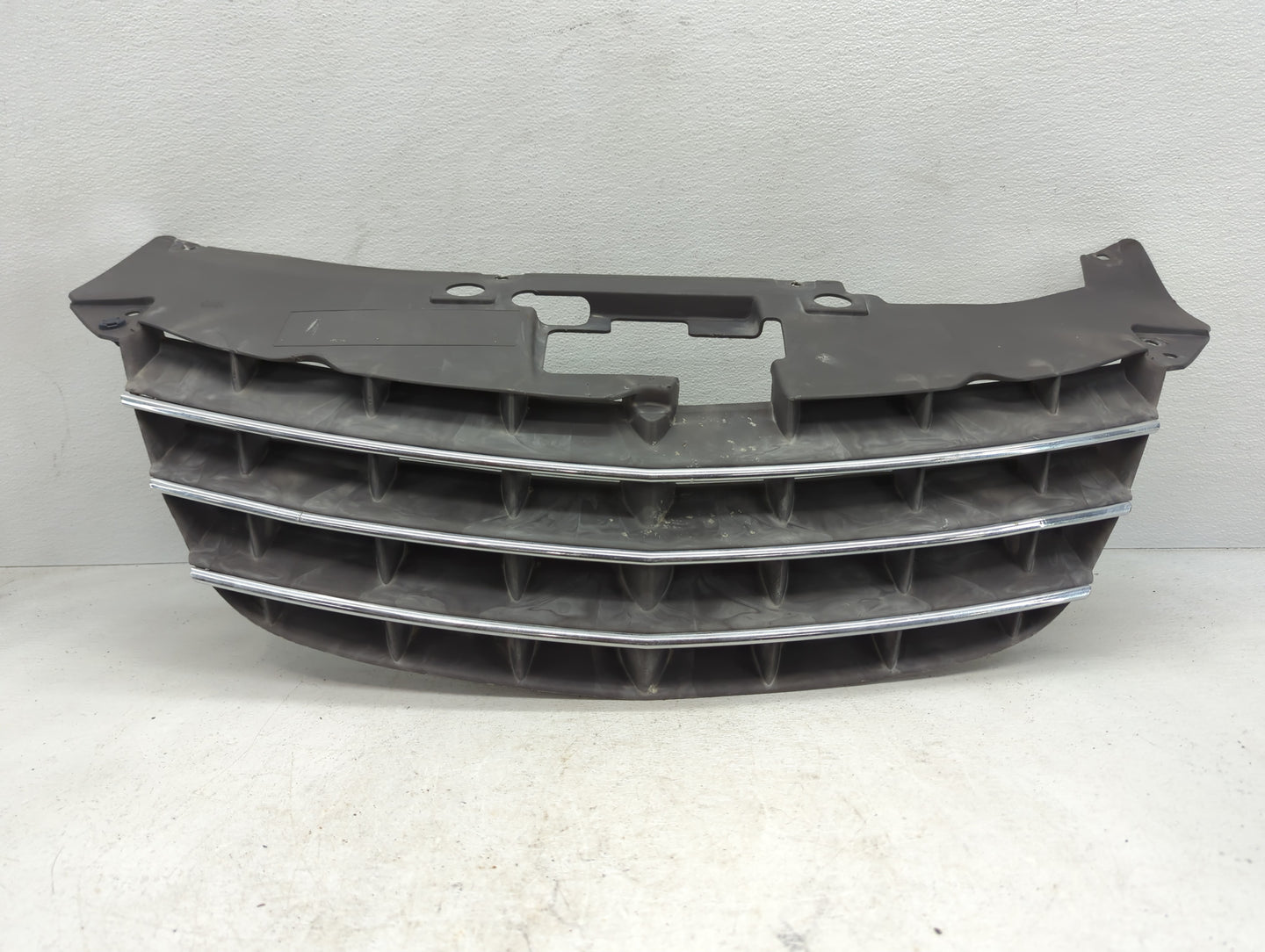 2007-2010 Chrysler Sebring Front Grille Bumper Not Included - Oemusedautoparts1.com