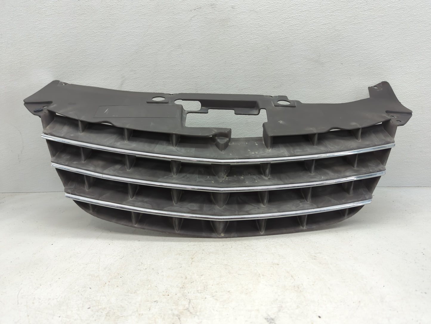 2007-2010 Chrysler Sebring Front Grille Bumper Not Included - Oemusedautoparts1.com