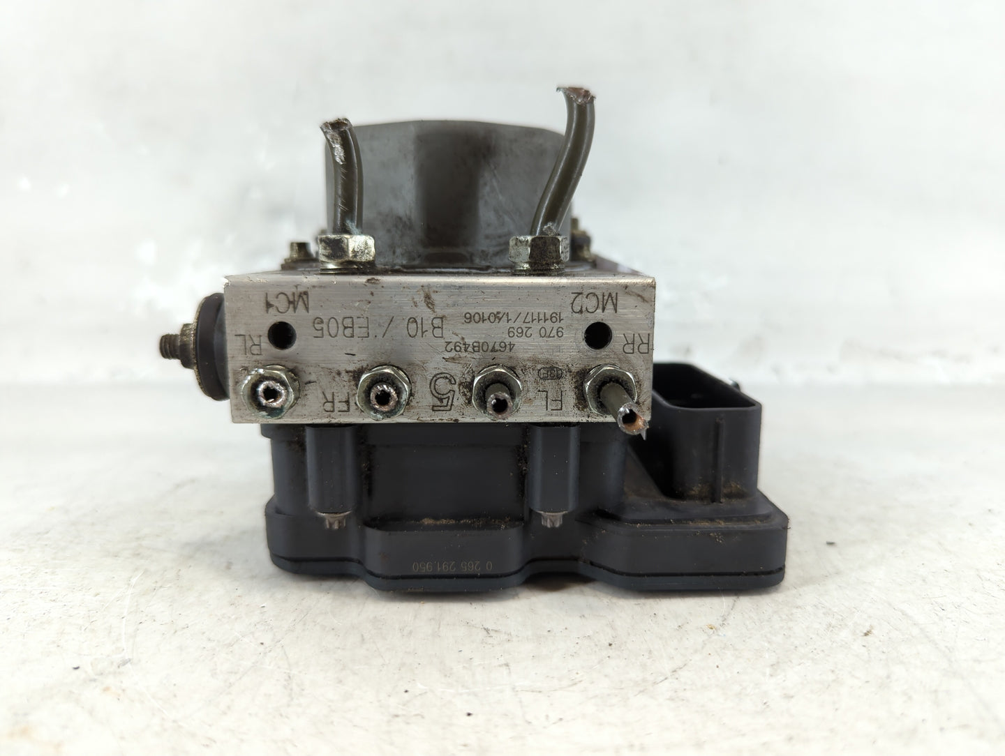 2020 Mitsubishi Mirage ABS Pump Control Module Replacement P/N:4670B492 Fits OEM Used Auto Parts - Oemusedautoparts1.com