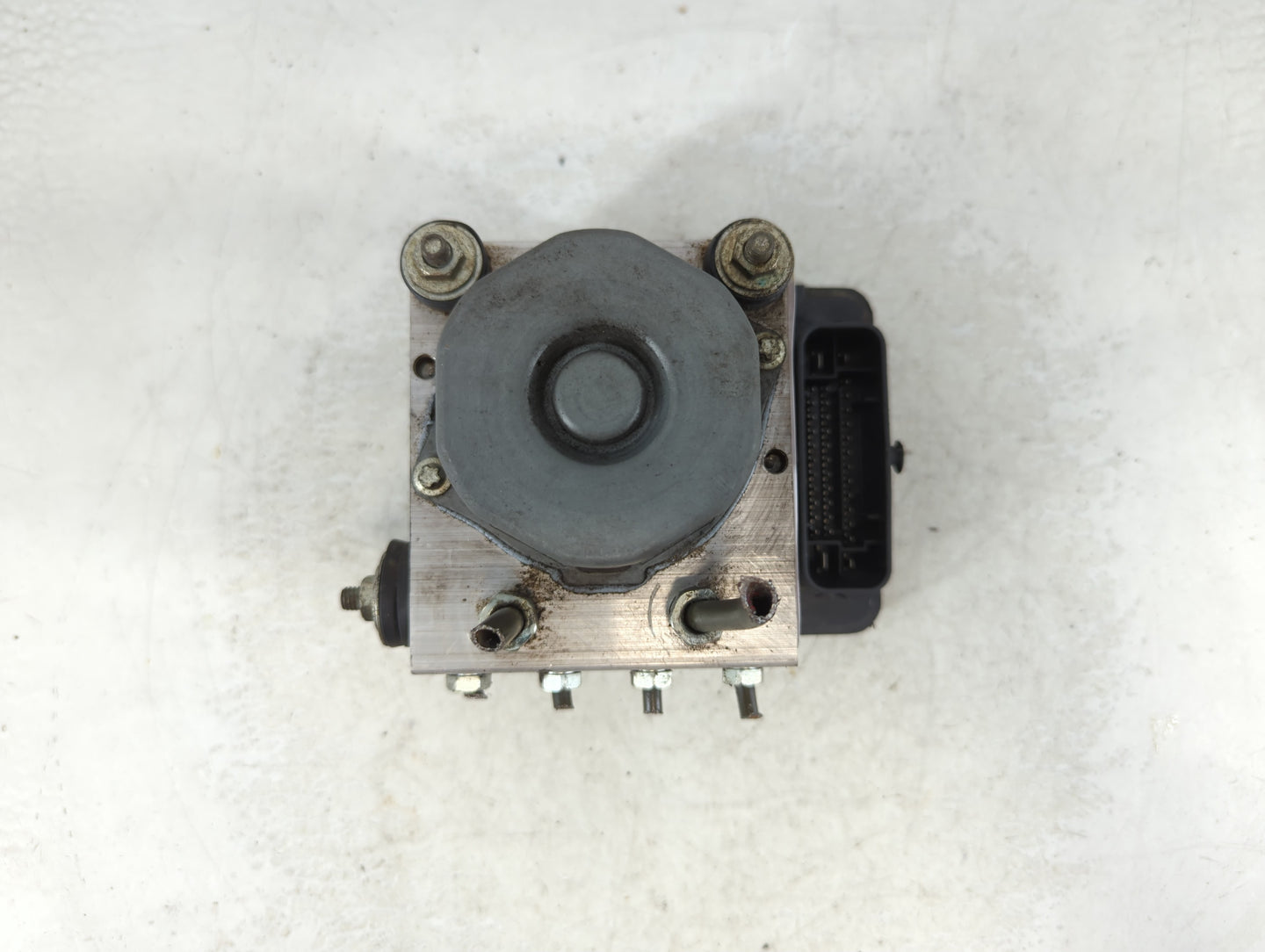2020 Mitsubishi Mirage ABS Pump Control Module Replacement P/N:4670B492 Fits OEM Used Auto Parts - Oemusedautoparts1.com