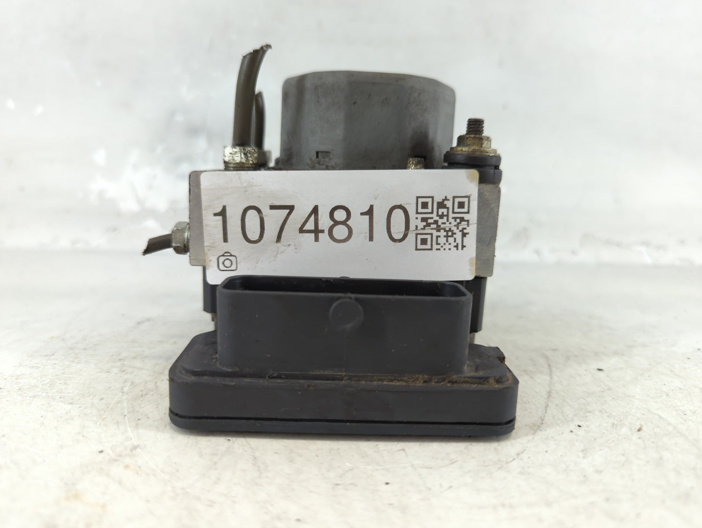 2020 Mitsubishi Mirage ABS Pump Control Module Replacement P/N:4670B492 Fits OEM Used Auto Parts - Oemusedautoparts1.com
