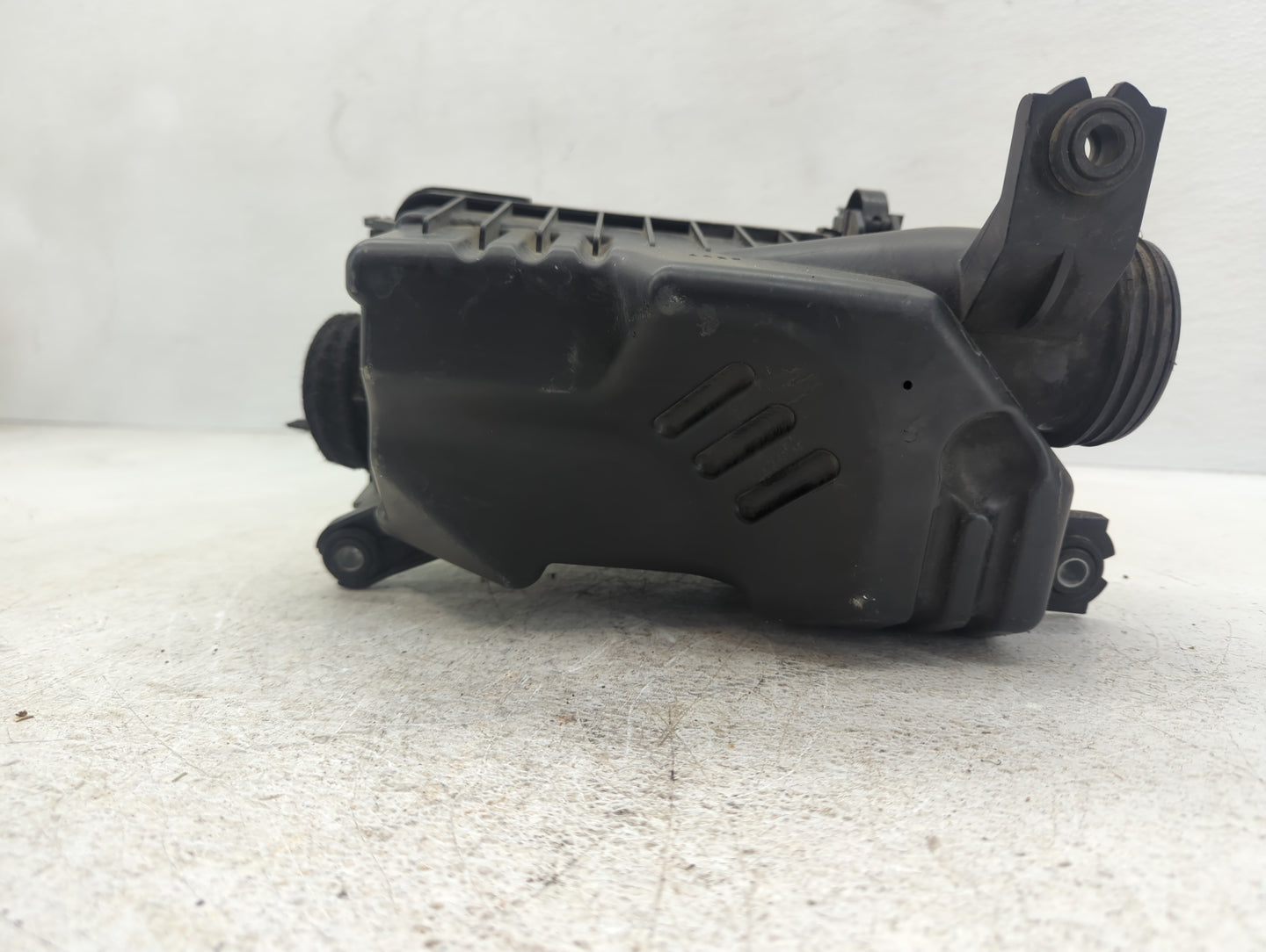 2013-2014 Hyundai Veloster Air Cleaner Intake-duct Hose Tube - Oemusedautoparts1.com