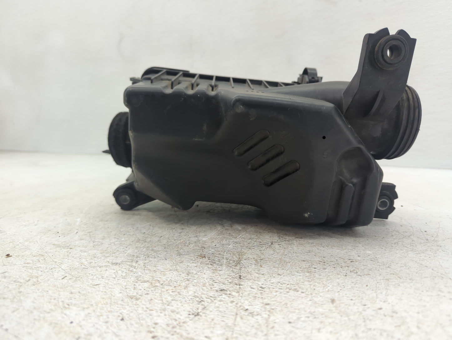2013-2014 Hyundai Veloster Air Cleaner Intake-duct Hose Tube - Oemusedautoparts1.com