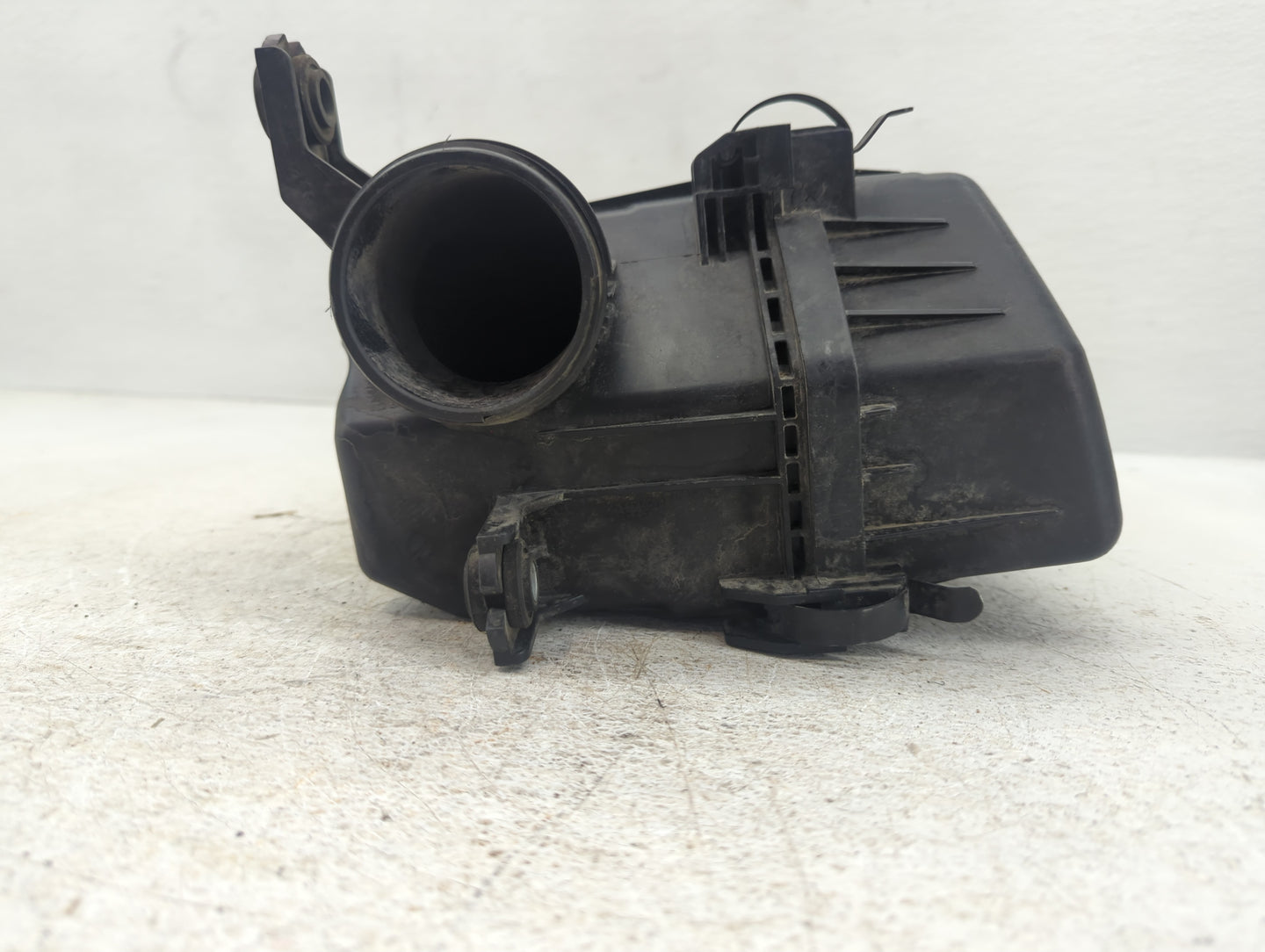 2013-2014 Hyundai Veloster Air Cleaner Intake-duct Hose Tube - Oemusedautoparts1.com