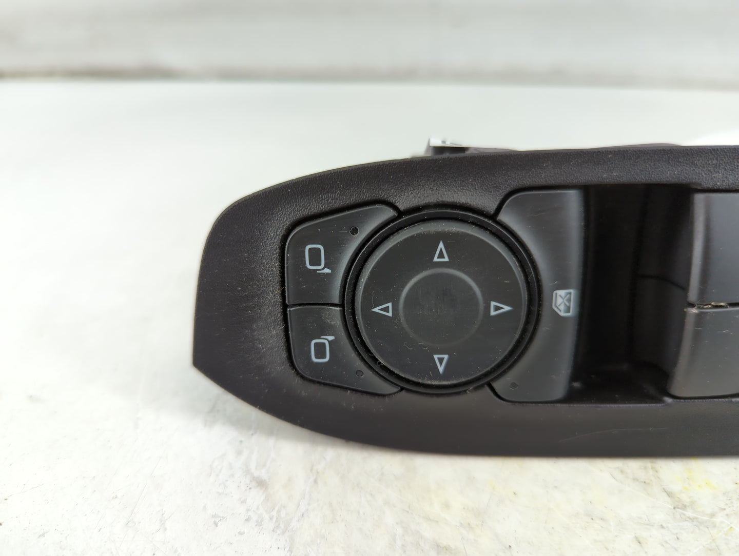 2018-2022 Chevrolet Equinox Master Power Window Switch Replacement Driver Side Left P/N:84139693 Fits OEM Used Auto Parts - Oemusedautoparts1.com