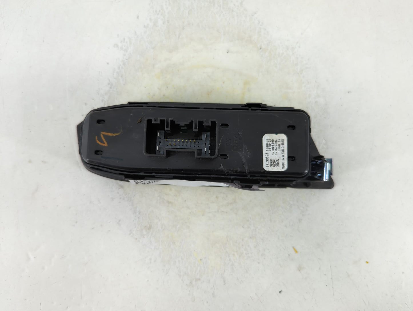 2018-2022 Chevrolet Equinox Master Power Window Switch Replacement Driver Side Left P/N:84139693 Fits OEM Used Auto Parts - Oemusedautoparts1.com