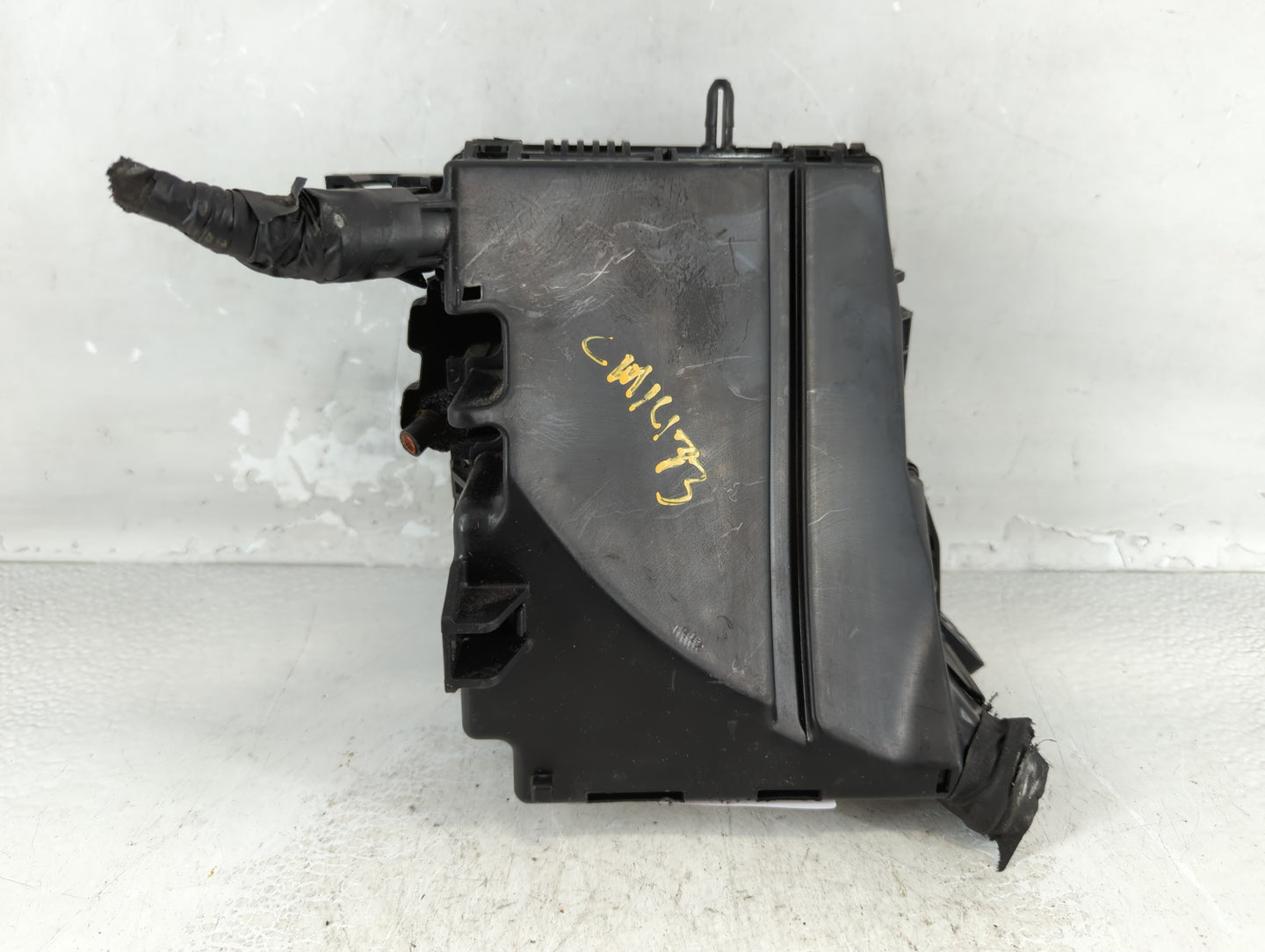 2015-2016 Hyundai Azera Fusebox Fuse Box Panel Relay Module P/N:91223 3V010 91955-2T890 Fits Fits 2015 2016 OEM Used Auto Parts - Oemusedautoparts1.com