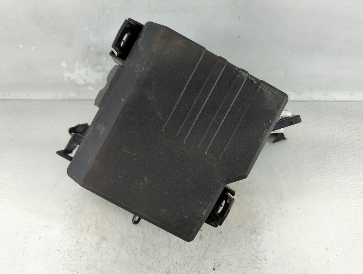 2019-2020 Hyundai Santa Fe Fusebox Fuse Box Panel Relay Module P/N:91956-S2021 Fits Fits 2019 2020 OEM Used Auto Parts - Oemusedautoparts1.com