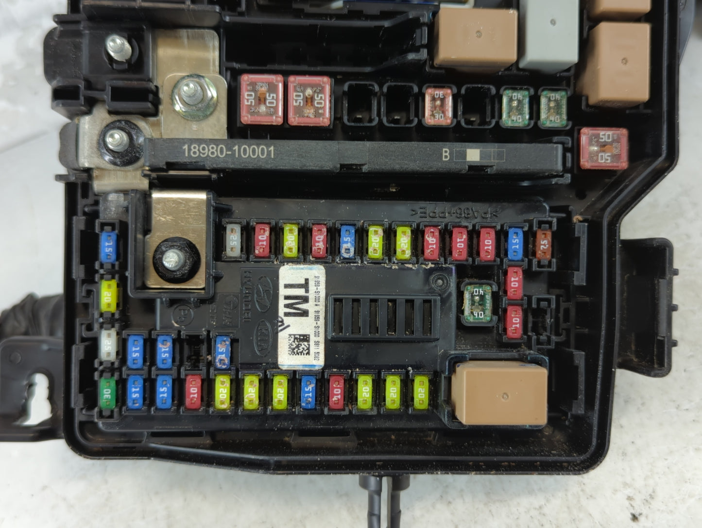 2019-2020 Hyundai Santa Fe Fusebox Fuse Box Panel Relay Module P/N:91956-S2021 Fits Fits 2019 2020 OEM Used Auto Parts - Oemusedautoparts1.com