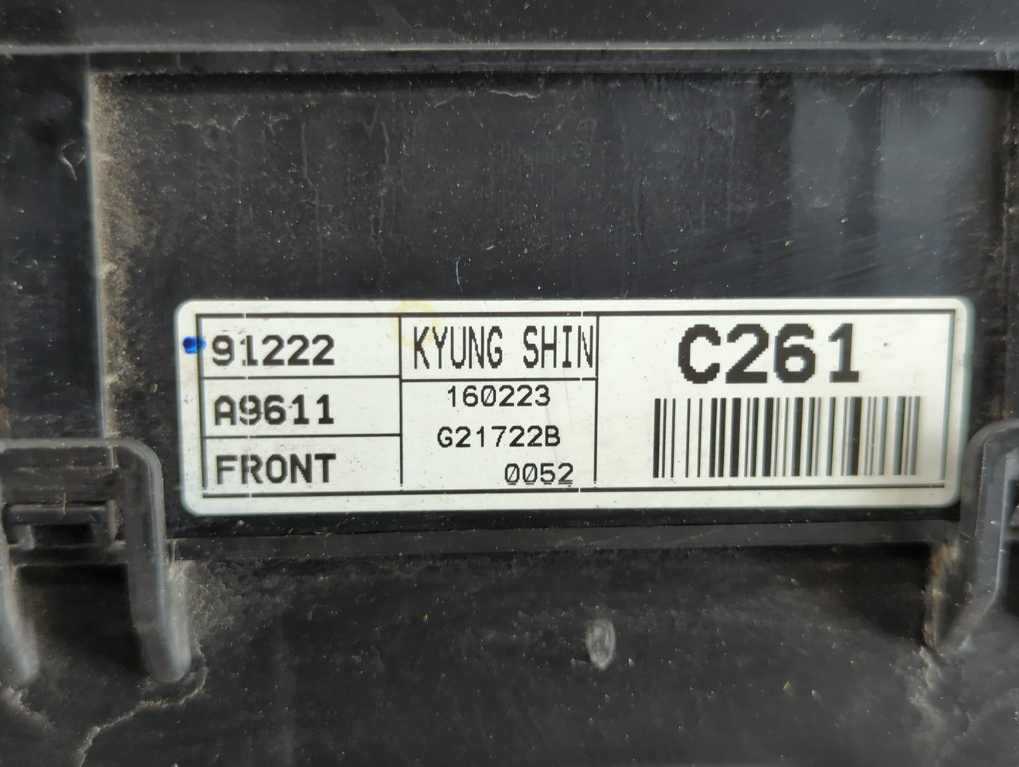 2015-2018 Kia Sedona Fusebox Fuse Box Panel Relay Module P/N:91222 A9611 Fits Fits 2015 2016 2017 2018 OEM Used Auto Parts - Oemusedautoparts1.com