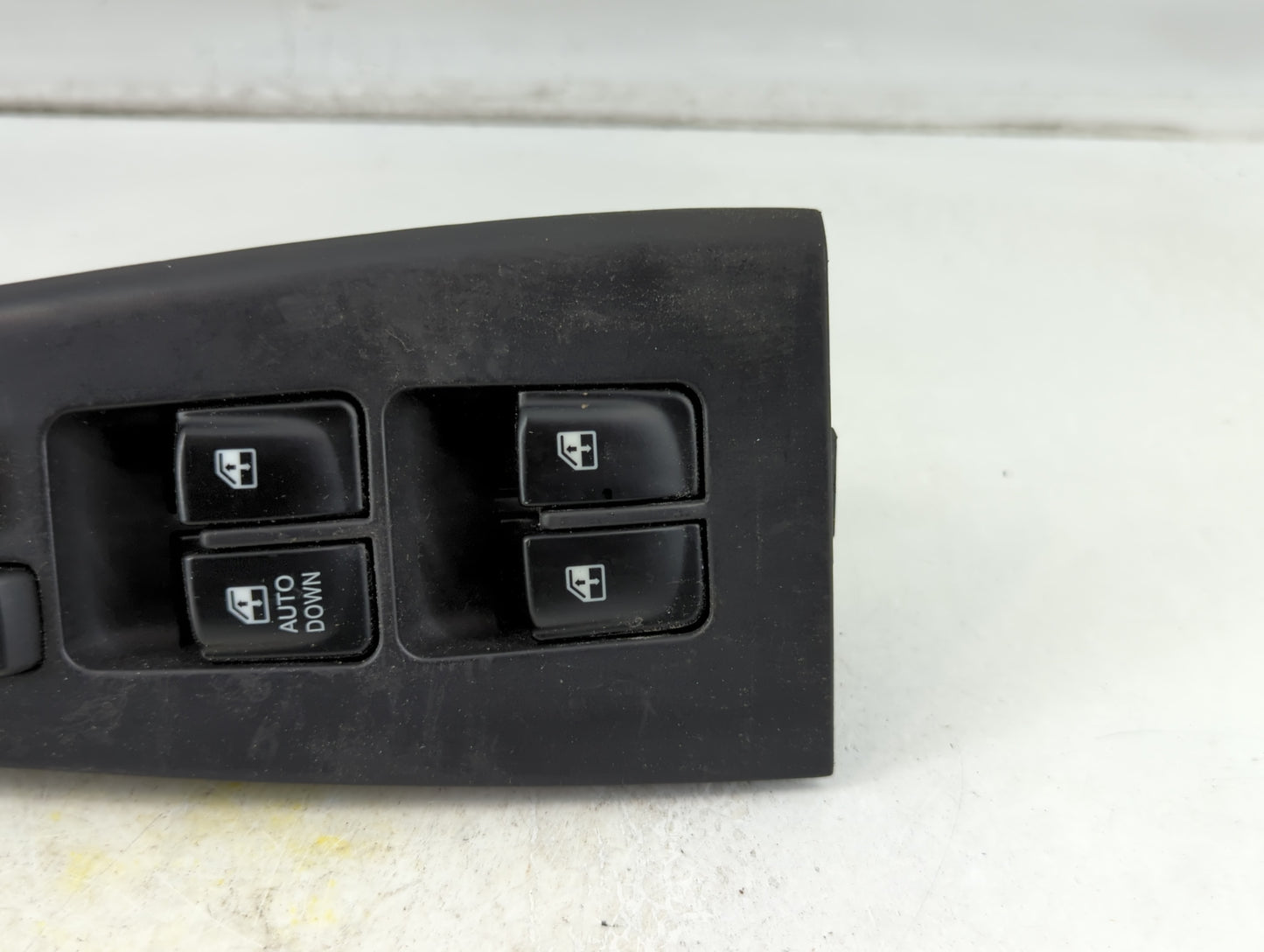 2007-2010 Hyundai Elantra Master Power Window Switch Replacement Driver Side Left P/N:367492-1200 Fits Fits 2007 2008 2009 2010 OEM Used Auto Parts - Oemusedautoparts1.com