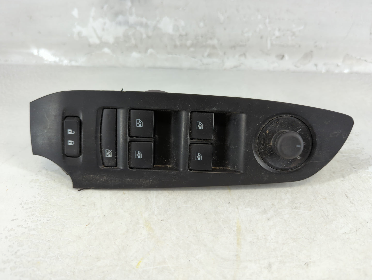 2017-2021 Chevrolet Trax Master Power Window Switch Replacement Driver Side Left P/N:13408454 Fits Fits 2017 2018 2019 2020 2021 OEM Used Auto Parts - Oemusedautoparts1.com