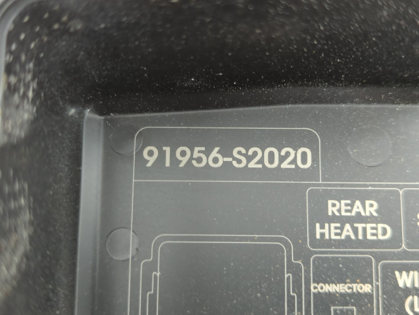 2019-2020 Hyundai Santa Fe Fusebox Fuse Box Panel Relay Module P/N:91956-S2020 Fits Fits 2019 2020 OEM Used Auto Parts - Oemusedautoparts1.com