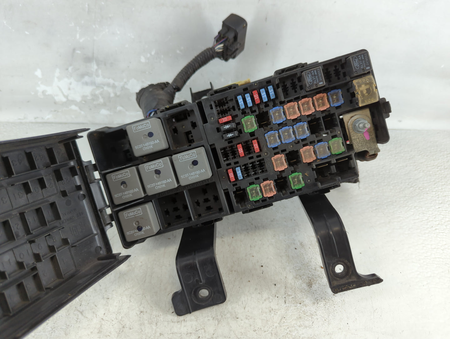 2007-2010 Lincoln Mkz Fusebox Fuse Box Panel Relay Module P/N:AH6T-14290-A Fits Fits 2007 2008 2009 2010 OEM Used Auto Parts - Oemusedautoparts1.com