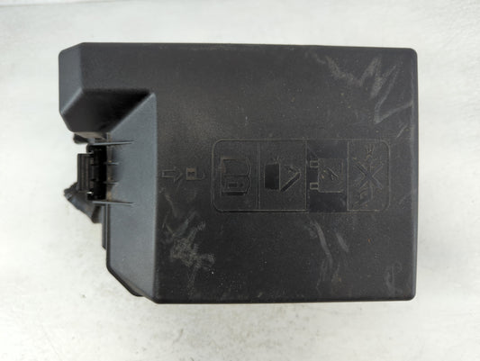 2013 Chevrolet Trailblazer Fusebox Fuse Box Panel Relay Module P/N:42784463 Fits OEM Used Auto Parts