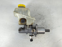 2005-2005 Chrysler 300 Brake Master Cylinder - Oemusedautoparts1.com