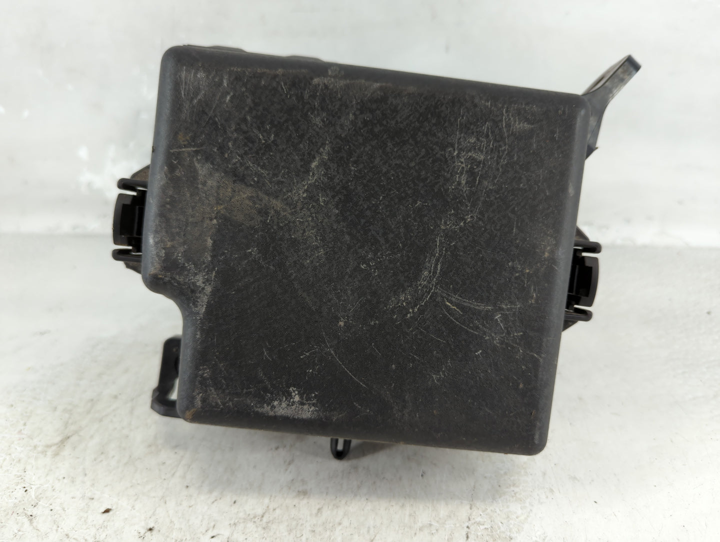 2017-2019 Kia Soul Fusebox Fuse Box Panel Relay Module P/N:91950-B2350 Fits Fits 2017 2018 2019 OEM Used Auto Parts - Oemusedautoparts1.com