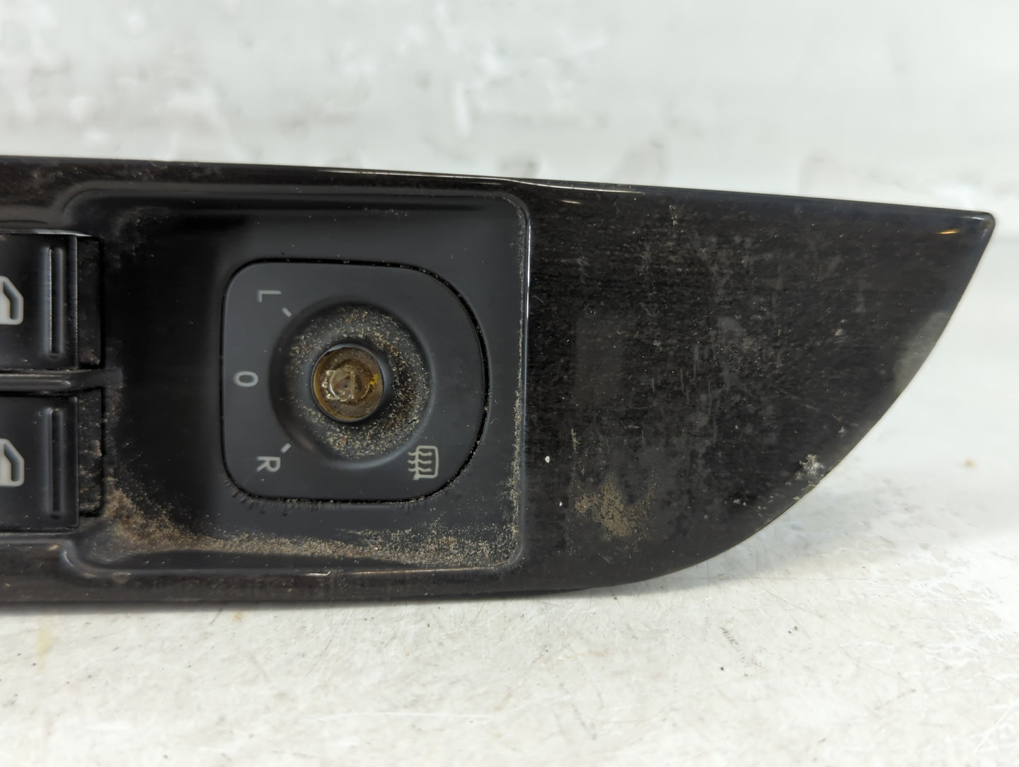 2009-2017 Volkswagen Cc Master Power Window Switch Replacement Driver Side Left P/N:1K0 959 565 K Fits OEM Used Auto Parts - Oemusedautoparts1.com