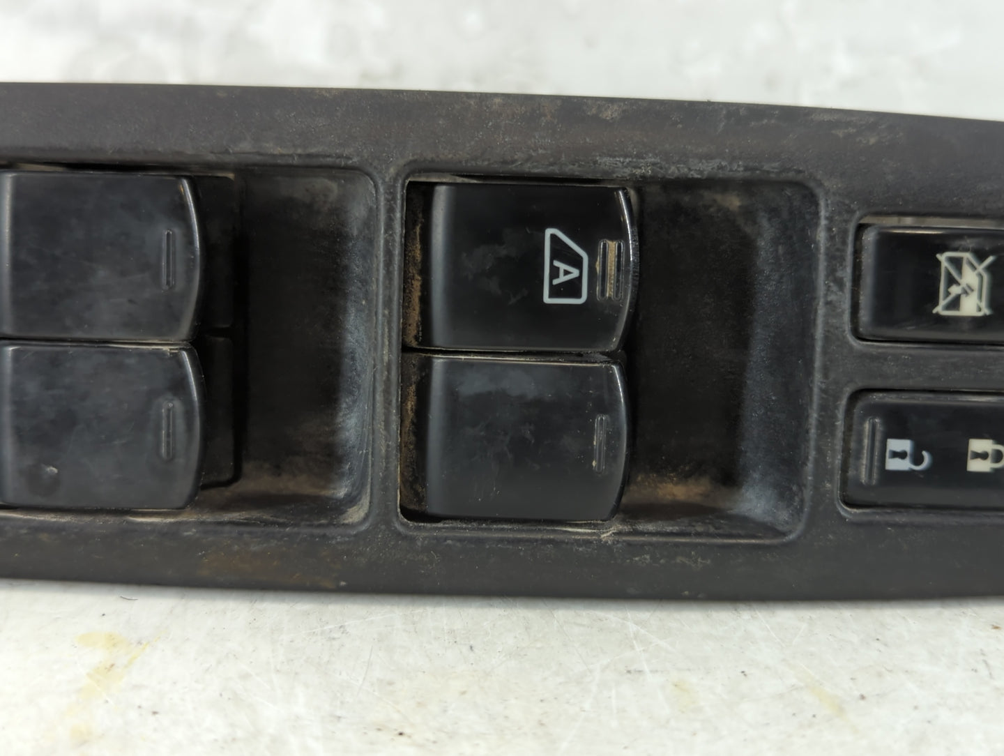 2011-2015 Nissan Rogue Master Power Window Switch Replacement Driver Side Left P/N:PA6-GF30 Fits Fits 2011 2012 2013 2014 2015 OEM Used Auto Parts - Oemusedautoparts1.com