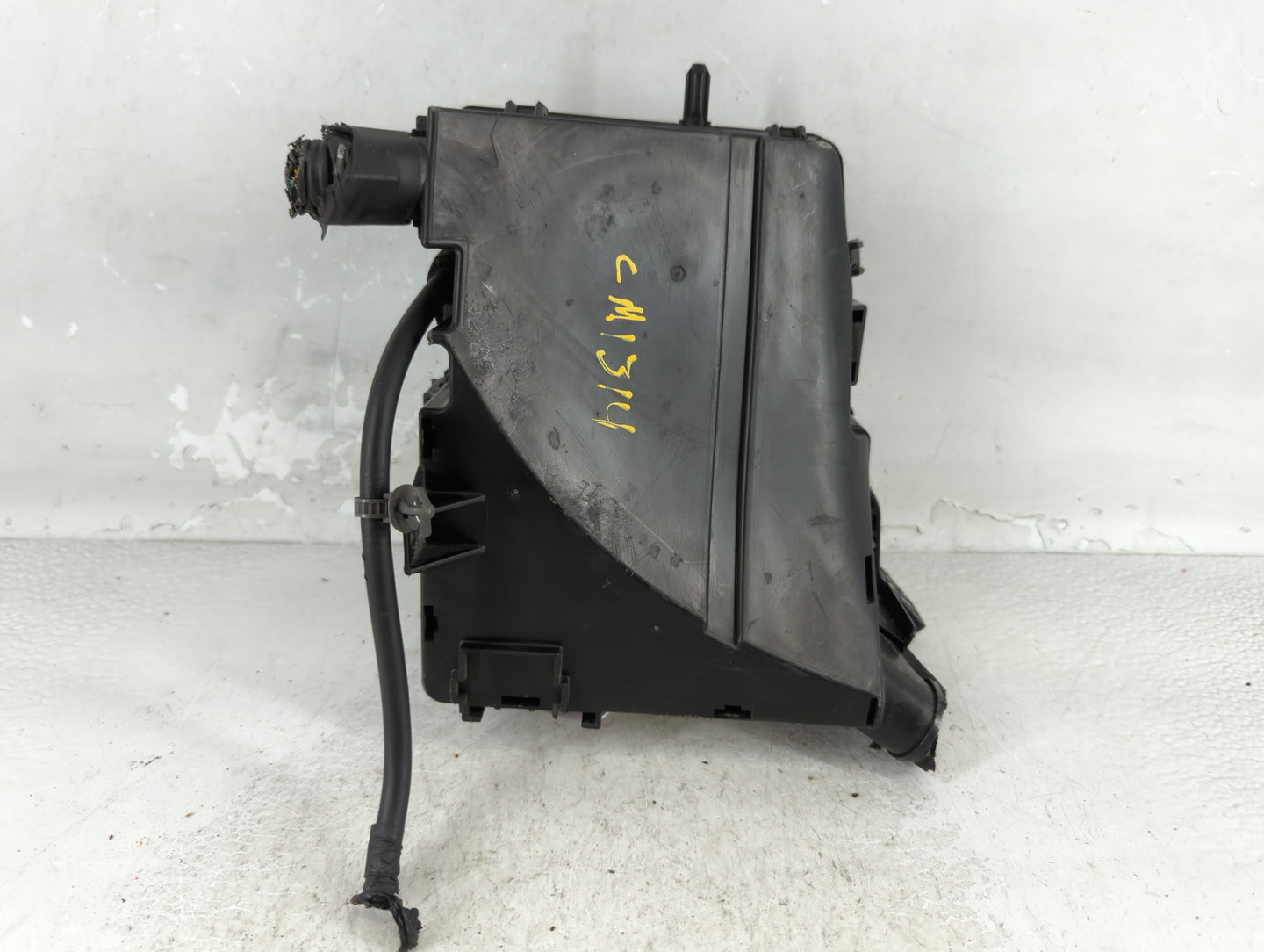 2011-2014 Hyundai Sonata Fusebox Fuse Box Panel Relay Module P/N:91950-3S710 Fits Fits 2011 2012 2013 2014 OEM Used Auto Parts - Oemusedautoparts1.com