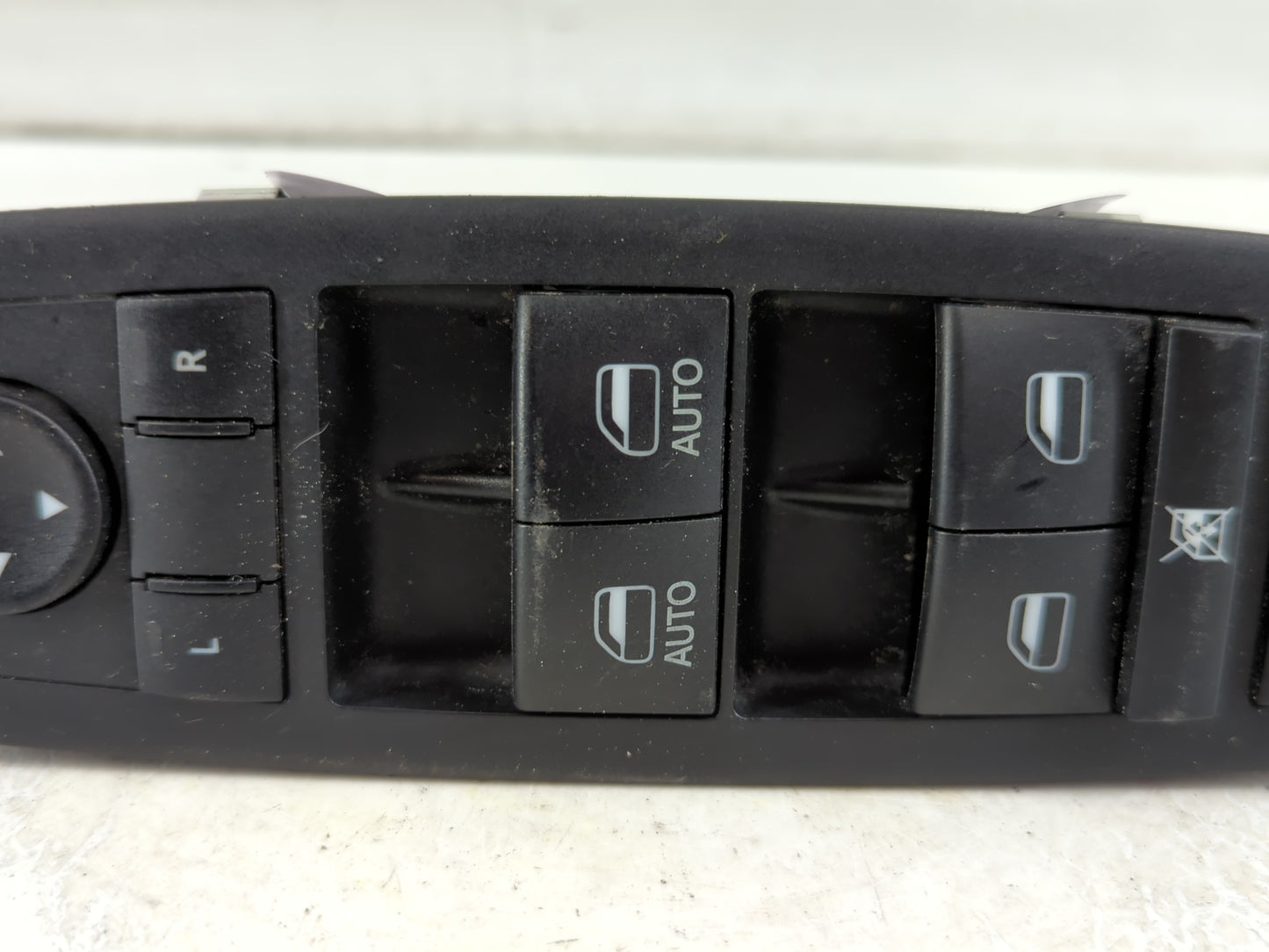 2017-2022 Chrysler Pacifica Master Power Window Switch Replacement Driver Side Left P/N:68234092AC Fits OEM Used Auto Parts