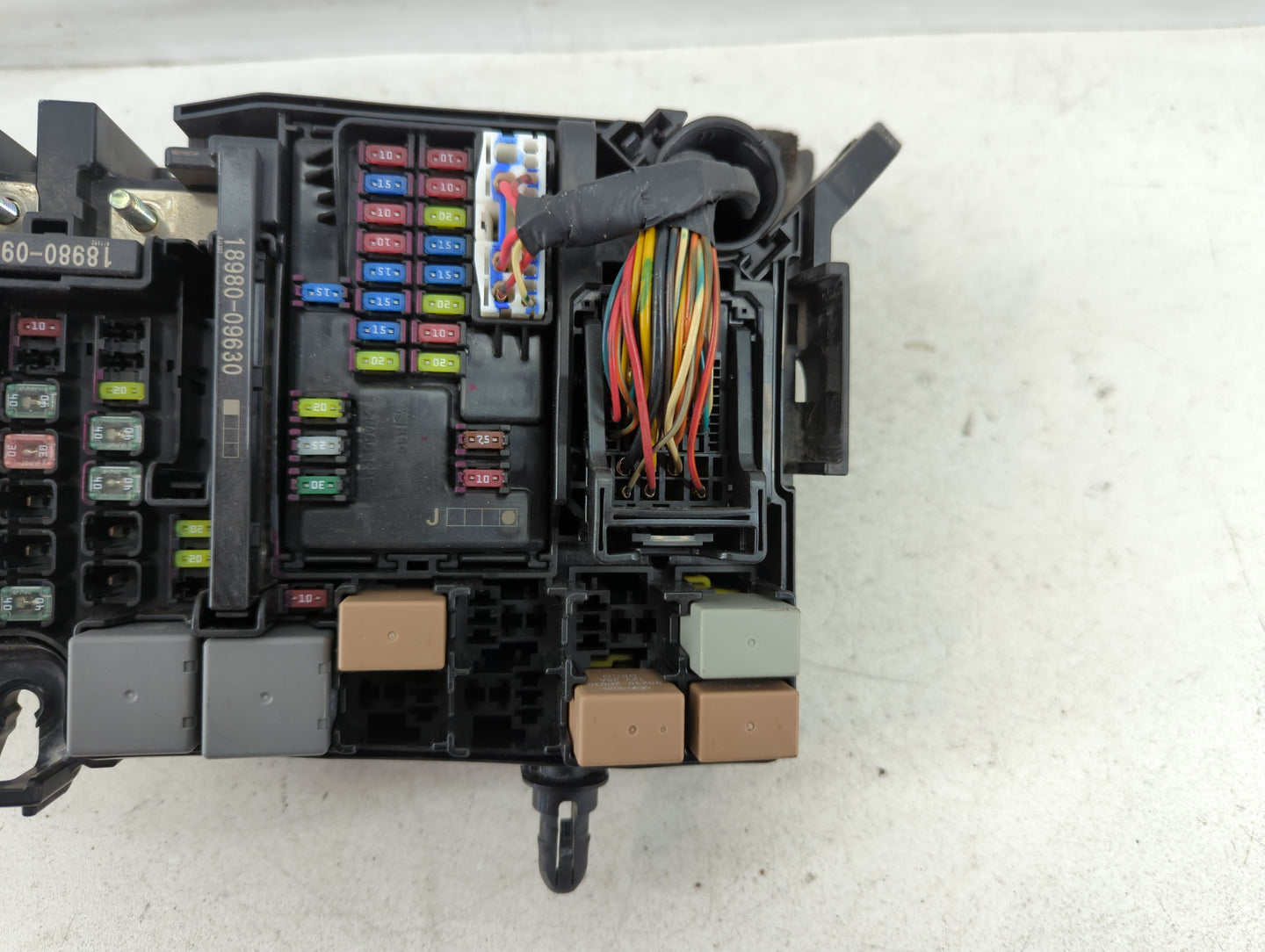 2018 Hyundai Elantra Fusebox Fuse Box Panel Relay Module P/N:91956-F2022 Fits OEM Used Auto Parts - Oemusedautoparts1.com