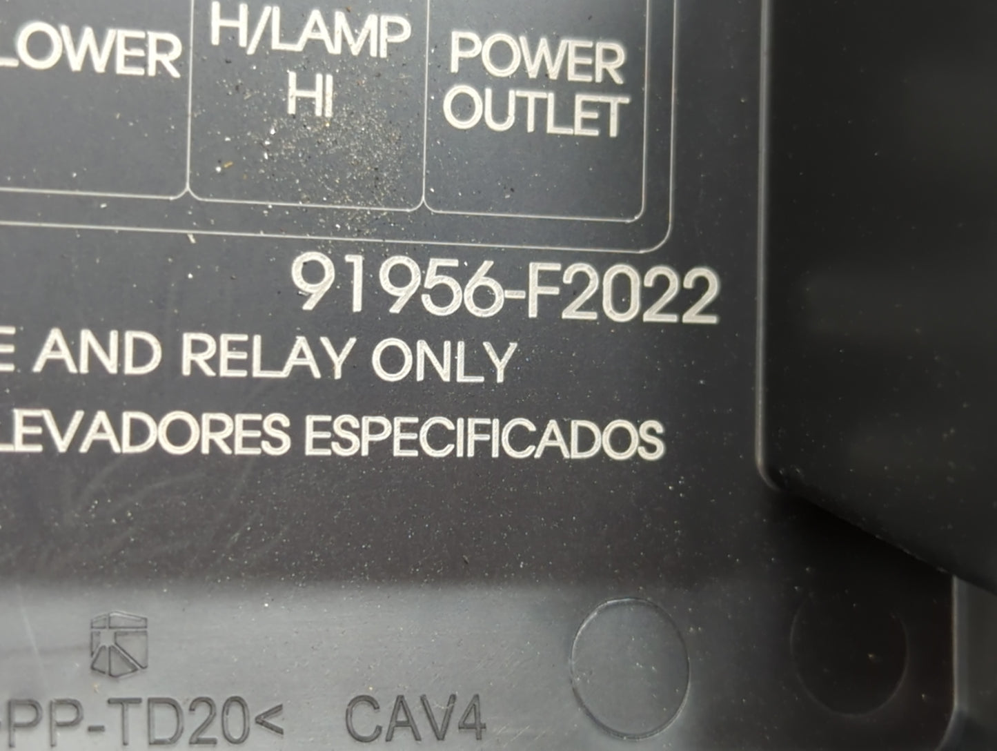 2018 Hyundai Elantra Fusebox Fuse Box Panel Relay Module P/N:91956-F2022 Fits OEM Used Auto Parts - Oemusedautoparts1.com