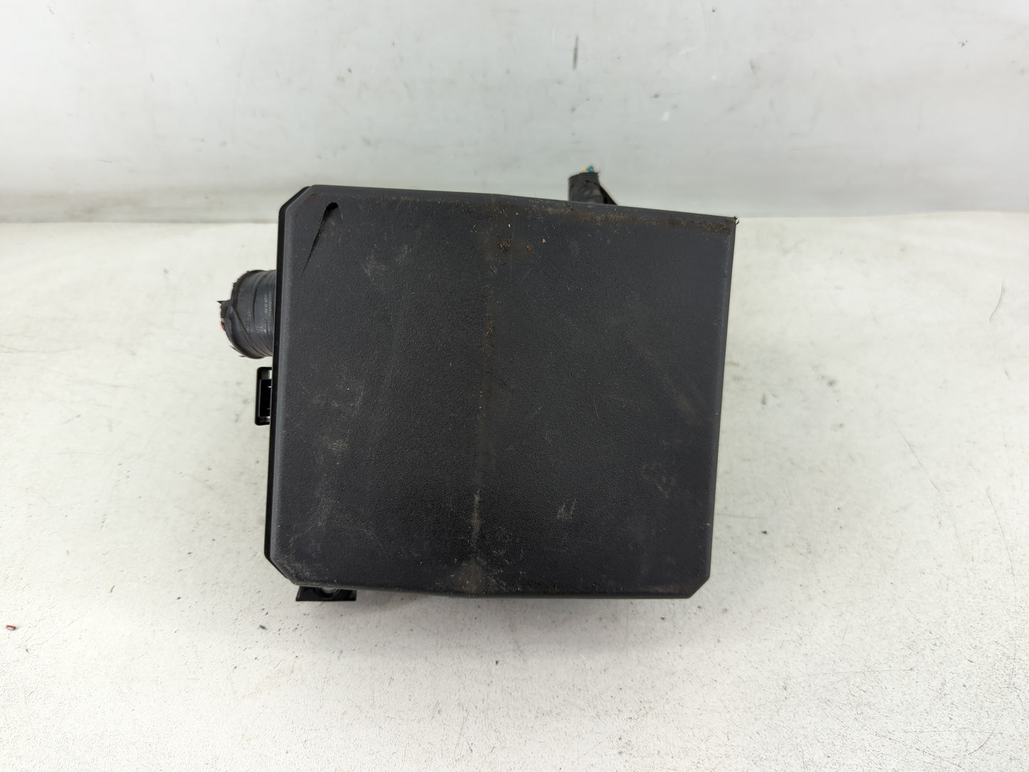 2012-2017 Mitsubishi Outlander Sport Fusebox Fuse Box Panel Relay Module P/N:8565A268 Fits Fits 2012 2013 2014 2015 2016 2017 OEM Used Auto Parts