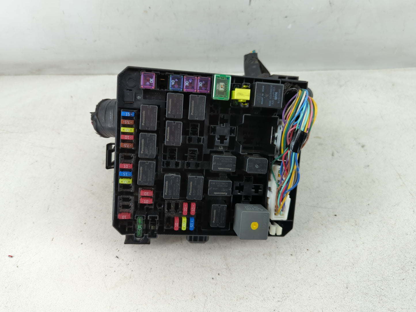 2012-2017 Mitsubishi Outlander Sport Fusebox Fuse Box Panel Relay Module P/N:8565A268 Fits Fits 2012 2013 2014 2015 2016 2017 OEM Used Auto Parts