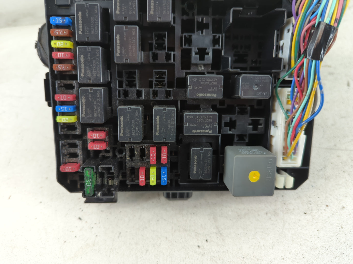 2012-2017 Mitsubishi Outlander Sport Fusebox Fuse Box Panel Relay Module P/N:8565A268 Fits Fits 2012 2013 2014 2015 2016 2017 OEM Used Auto Parts