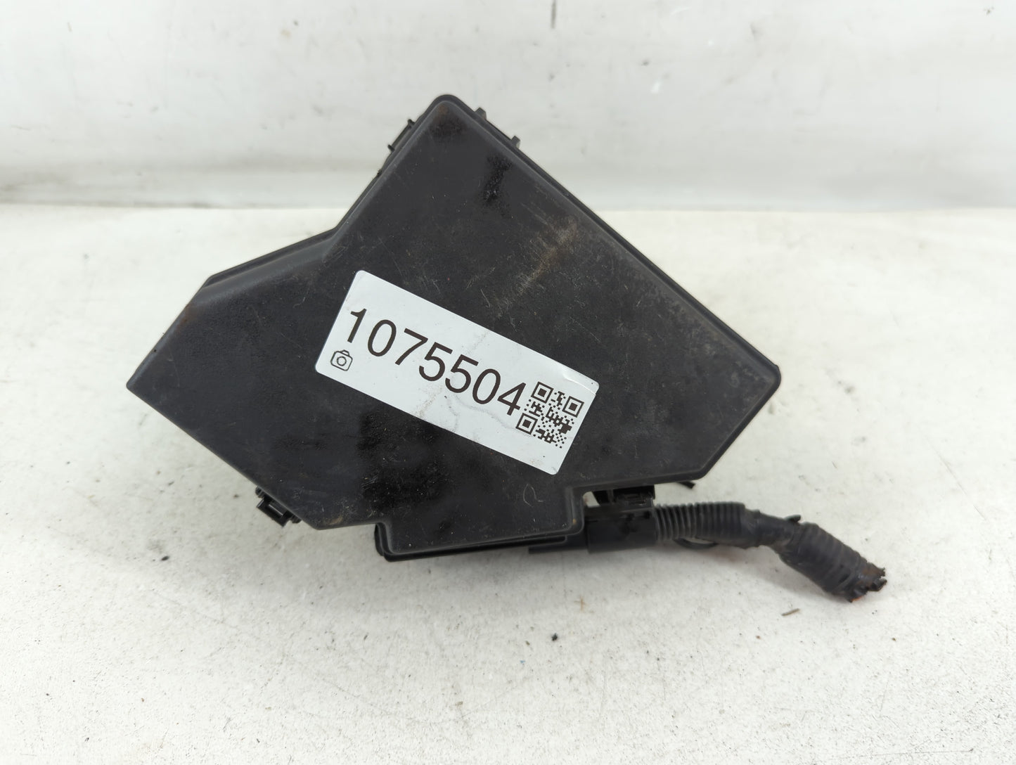 2008-2011 Honda Civic Fusebox Fuse Box Panel Relay Module P/N:SVA-A221 Fits Fits 2008 2009 2010 2011 OEM Used Auto Parts