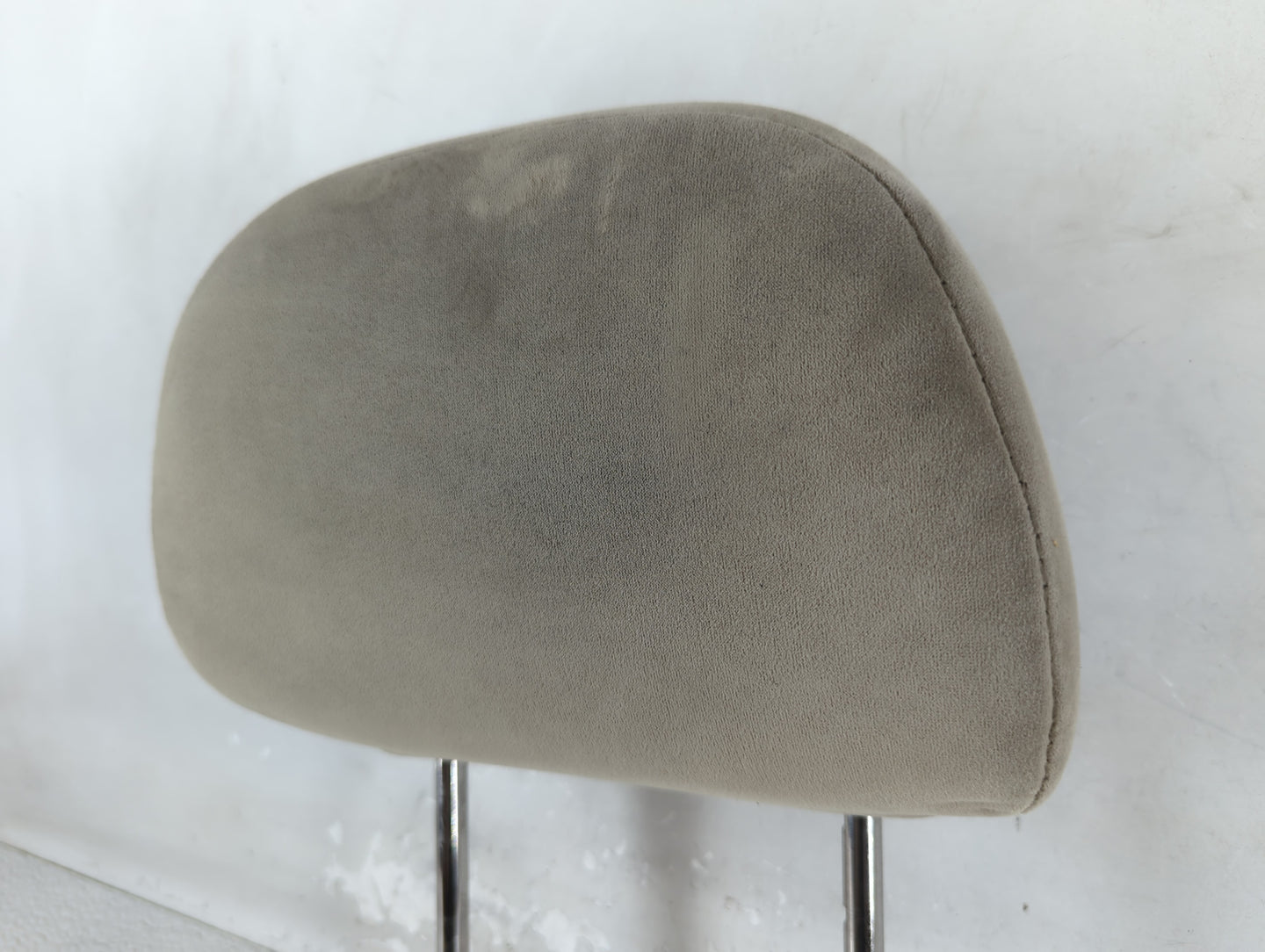 2008-2009 Ford Taurus Headrest Head Rest Front Driver Passenger Seat Fits Fits 2008 2009 OEM Used Auto Parts - Oemusedautoparts1.com