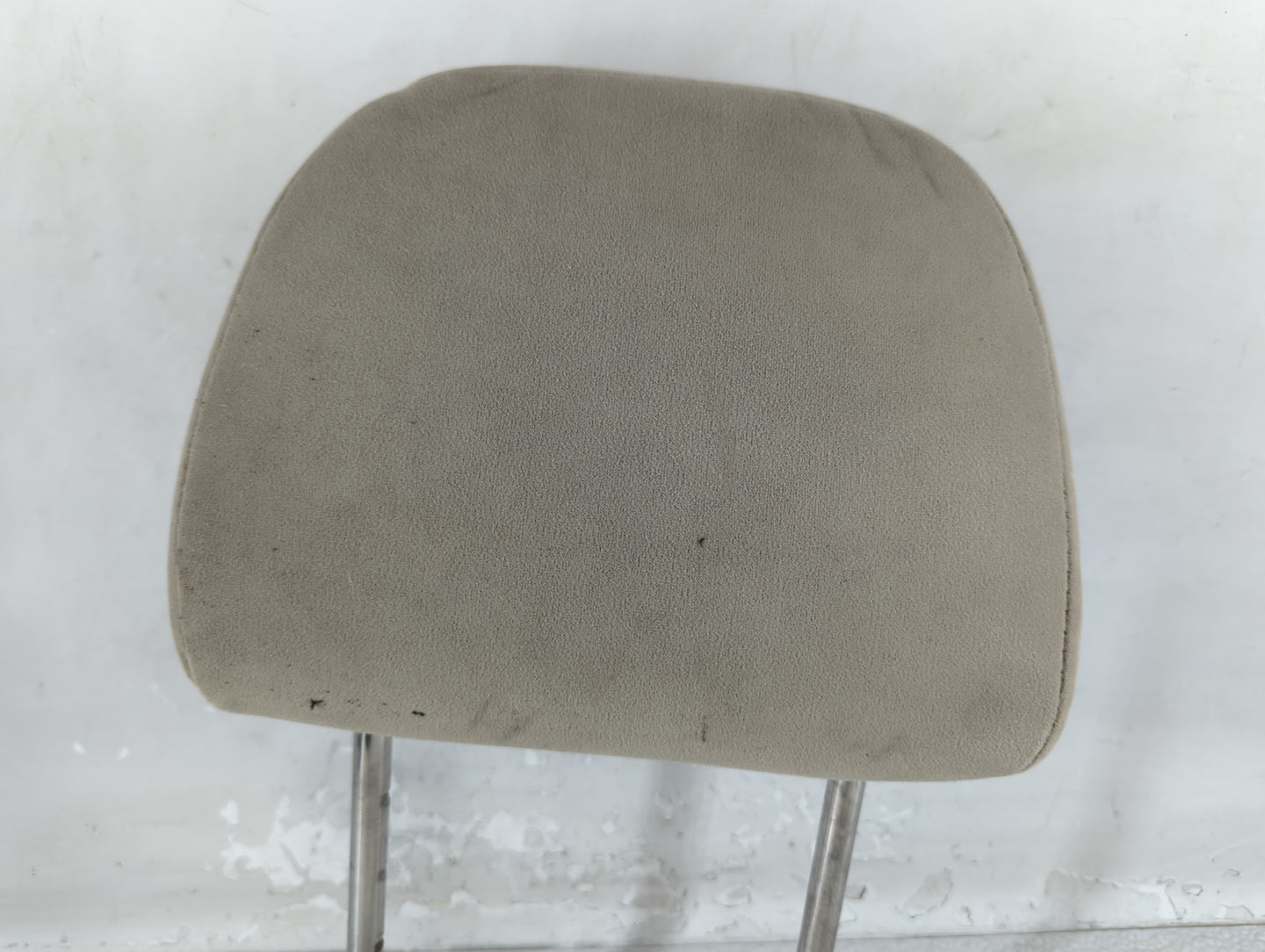2008-2009 Ford Taurus Headrest Head Rest Front Driver Passenger Seat Fits Fits 2008 2009 OEM Used Auto Parts - Oemusedautoparts1.com