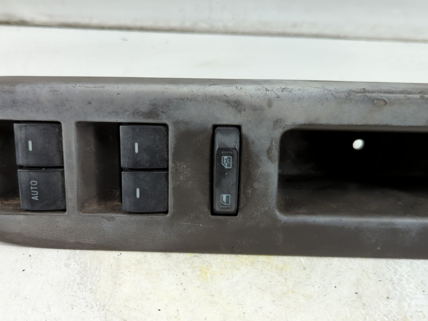 2008-2012 Ford Escape Master Power Window Switch Replacement Driver Side Left P/N:8L8T-14540-AB Fits Fits 2008 2009 2010 2011 2012 OEM Used Auto Parts