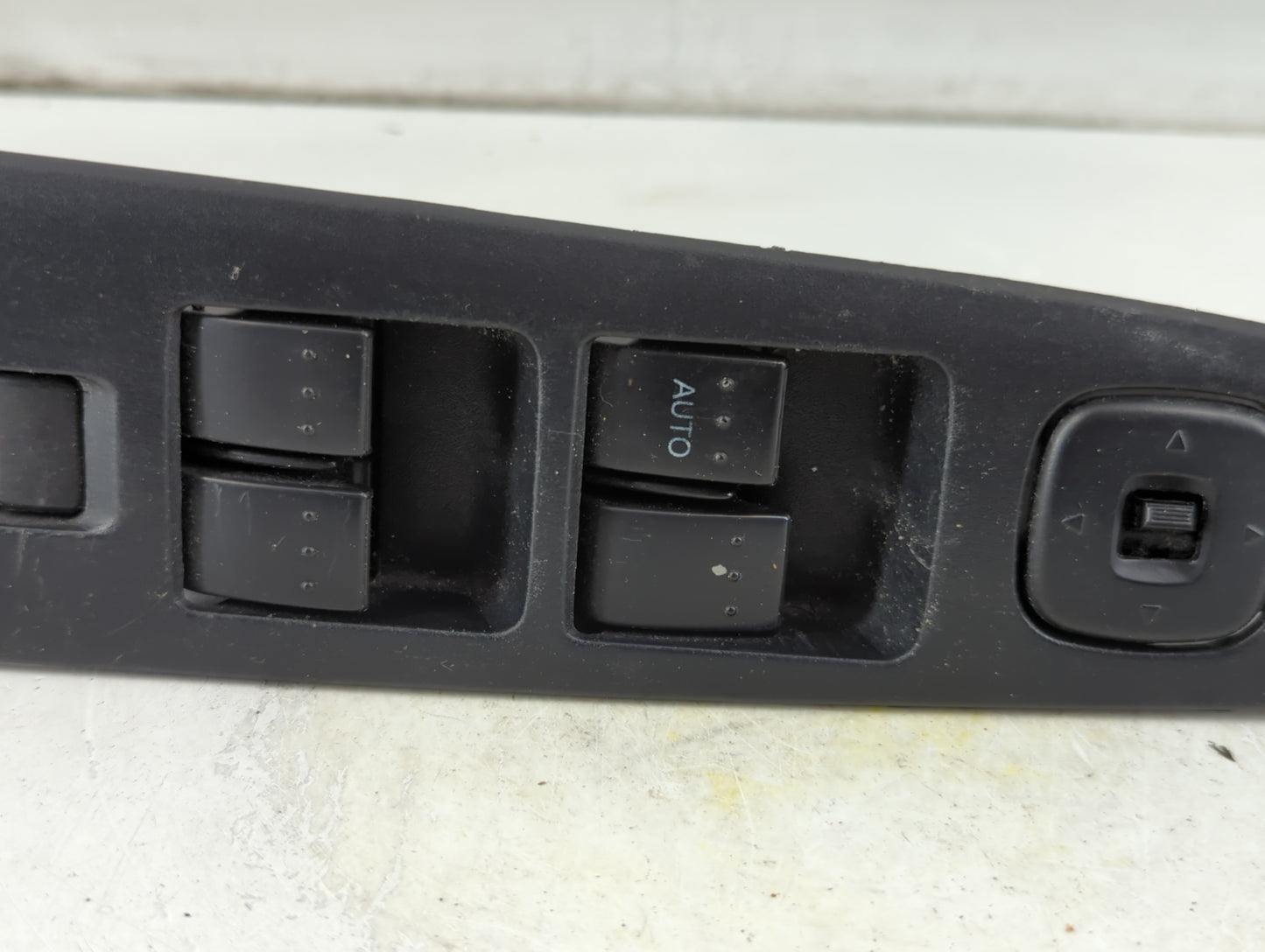 2004-2009 Mazda 3 Master Power Window Switch Replacement Driver Side Left P/N:BJOE 66 600 Fits Fits 2004 2005 2006 2007 2008 2009 OEM Used Auto Parts