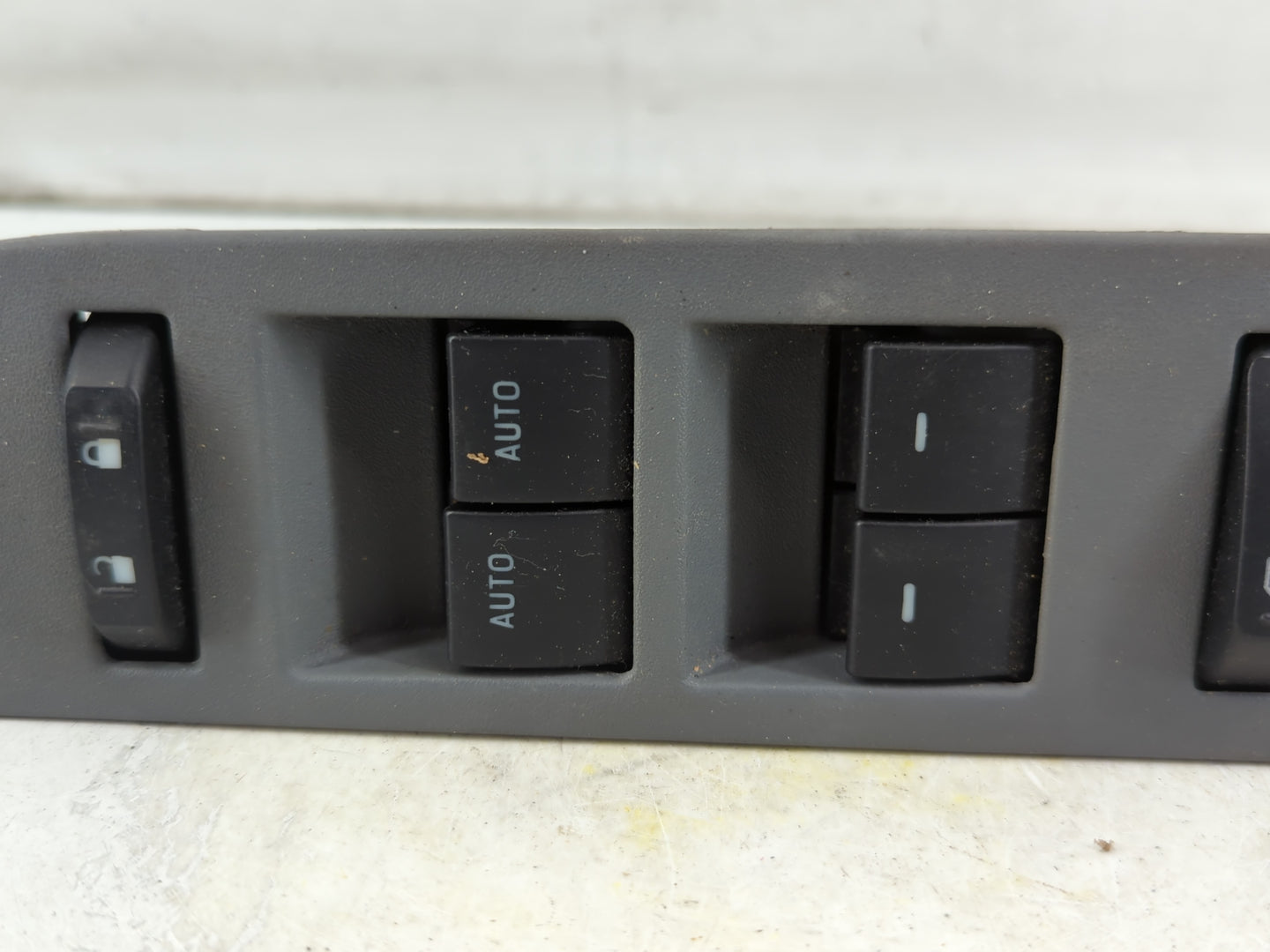 2010-2014 Ford F-150 Master Power Window Switch Replacement Driver Side Left P/N:BL3T-14540-AAW Fits Fits 2010 2011 2012 2013 2014 OEM Used Auto Parts - Oemusedautoparts1.com