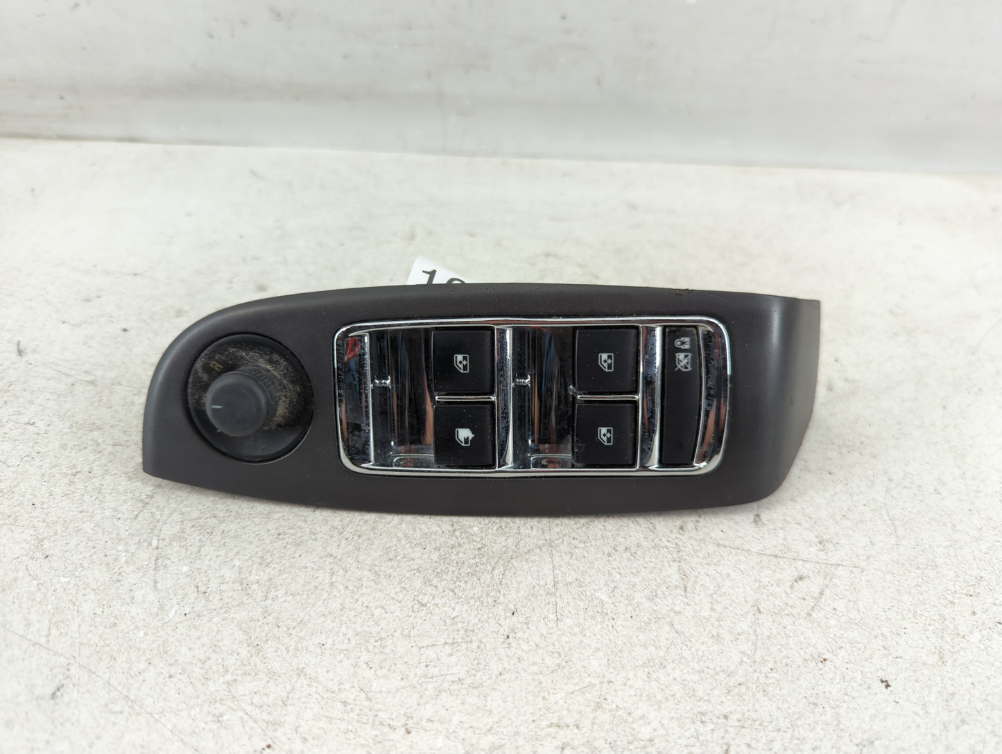 2013 Chevrolet Malibu Master Power Window Switch Replacement Driver Side Left P/N:20917580 Fits Fits 2011 2012 OEM Used Auto Parts - Oemusedautoparts1.com