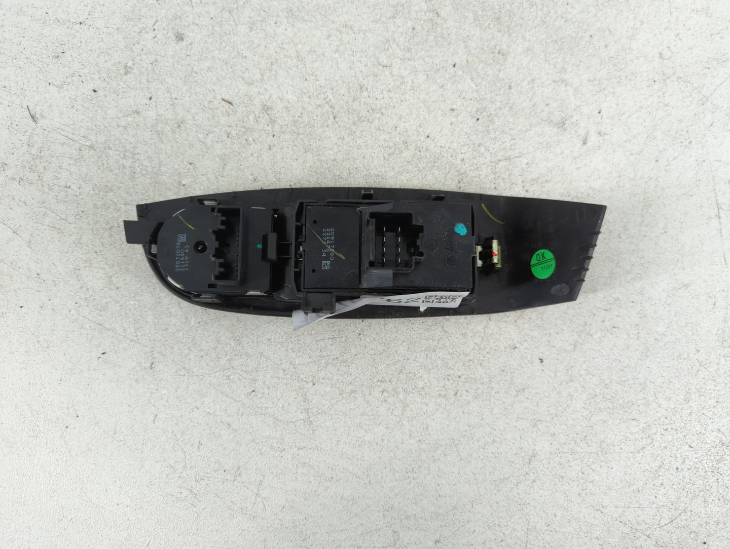 2013 Chevrolet Malibu Master Power Window Switch Replacement Driver Side Left P/N:20917580 Fits Fits 2011 2012 OEM Used Auto Parts - Oemusedautoparts1.com