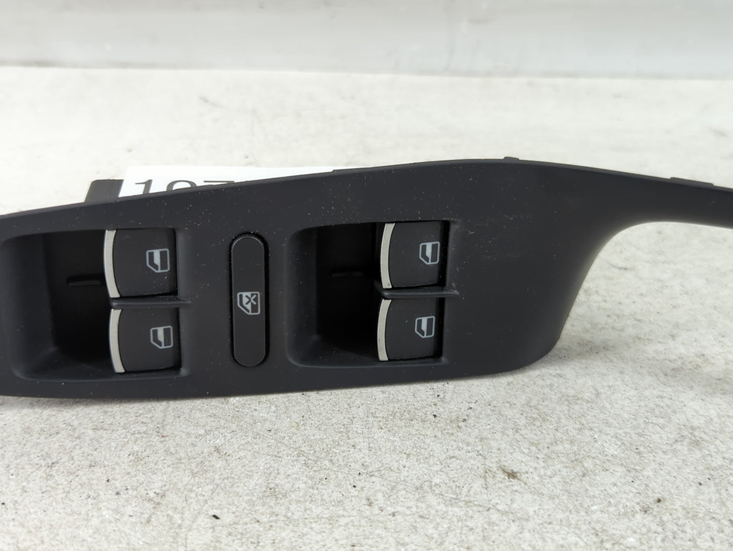 2011-2018 Volkswagen Jetta Master Power Window Switch Replacement Driver Side Left Fits OEM Used Auto Parts