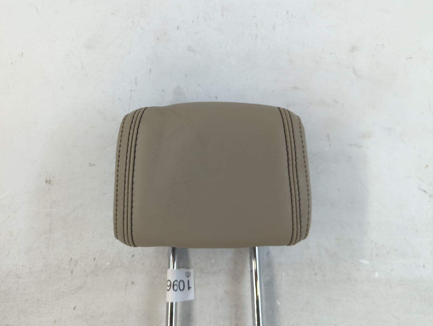 2011-2012 Ford Fusion Headrest Head Rest Front Driver Passenger Seat Fits Fits 2011 2012 OEM Used Auto Parts - Oemusedautoparts1.com