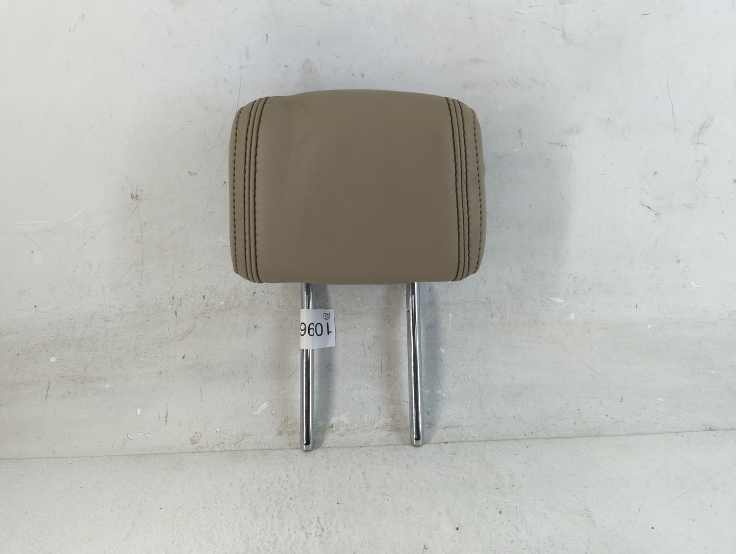 2011-2012 Ford Fusion Headrest Head Rest Front Driver Passenger Seat Fits Fits 2011 2012 OEM Used Auto Parts - Oemusedautoparts1.com