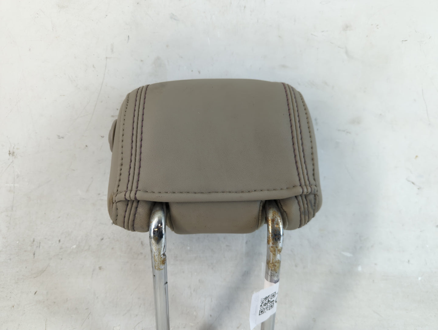 2011-2012 Ford Fusion Headrest Head Rest Front Driver Passenger Seat Fits Fits 2011 2012 OEM Used Auto Parts - Oemusedautoparts1.com