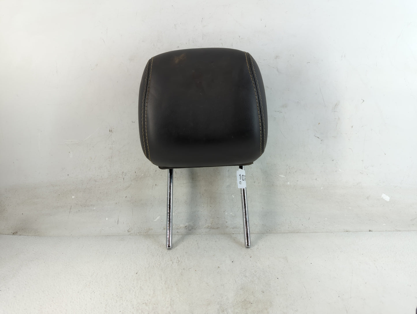 2000-2001 Ford Excursion Headrest Head Rest Front Driver Passenger Seat Fits Fits 2000 2001 OEM Used Auto Parts