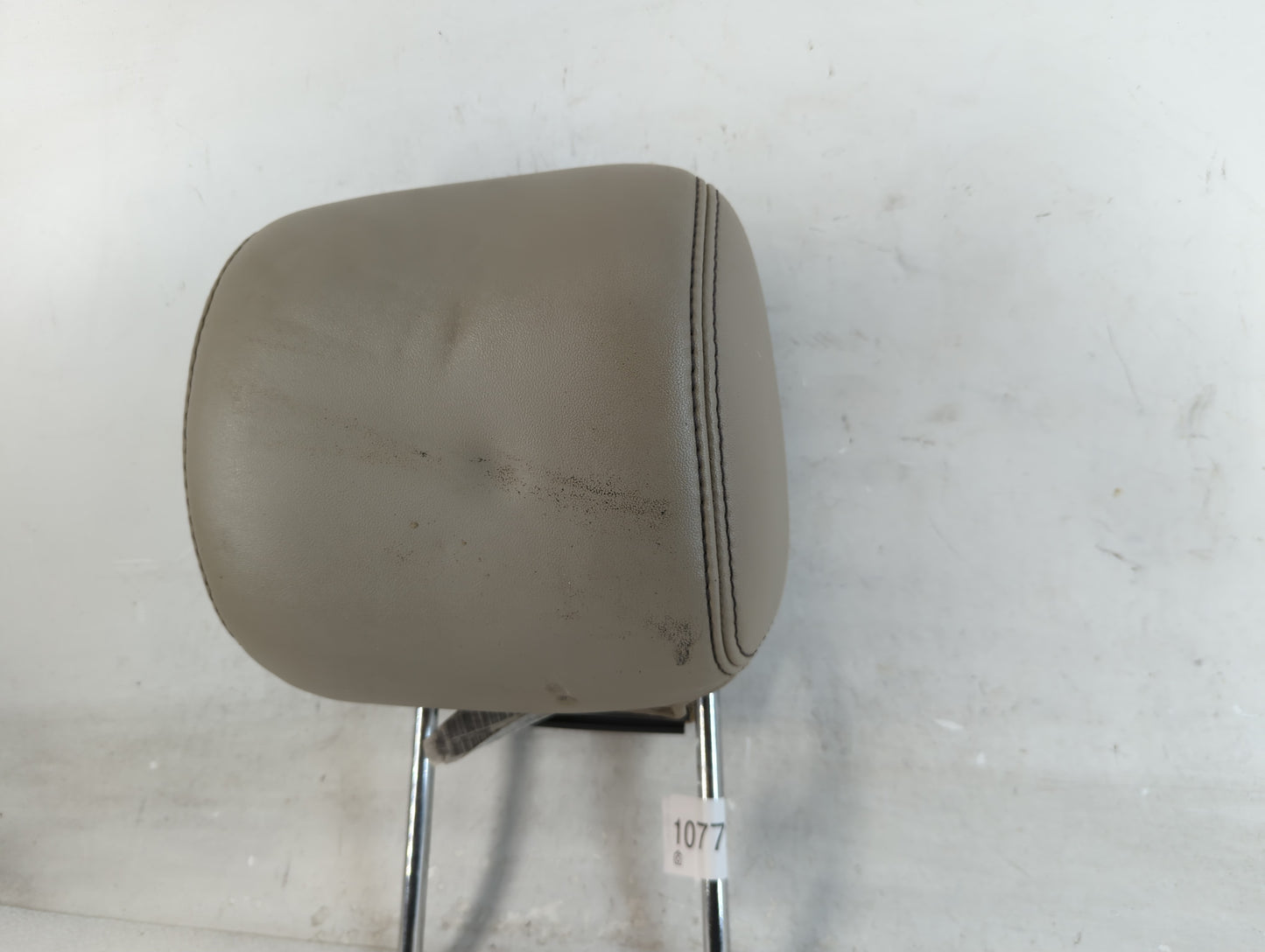 2011-2012 Ford Fusion Headrest Head Rest Front Driver Passenger Seat Fits Fits 2011 2012 OEM Used Auto Parts - Oemusedautoparts1.com