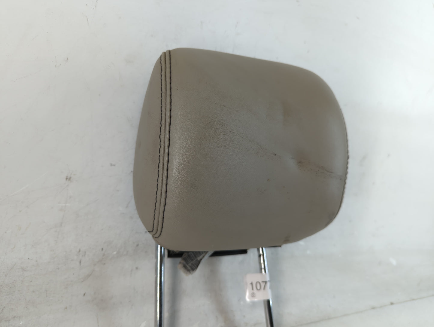 2011-2012 Ford Fusion Headrest Head Rest Front Driver Passenger Seat Fits Fits 2011 2012 OEM Used Auto Parts - Oemusedautoparts1.com