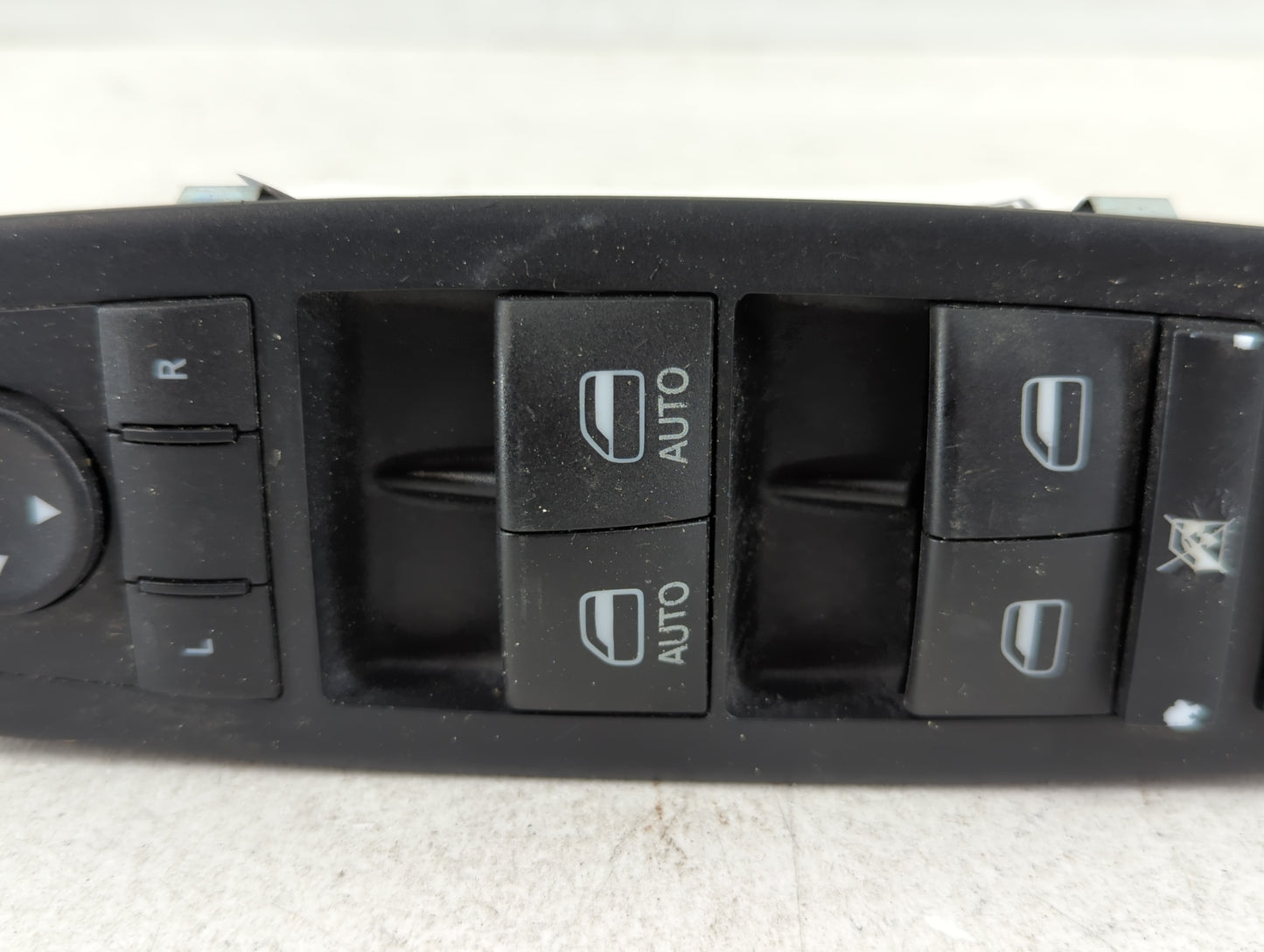 2014-2015 Dodge Durango Master Power Window Switch Replacement Driver Side Left P/N:68184802AC Fits Fits 2014 2015 OEM Used Auto Parts - Oemusedautoparts1.com