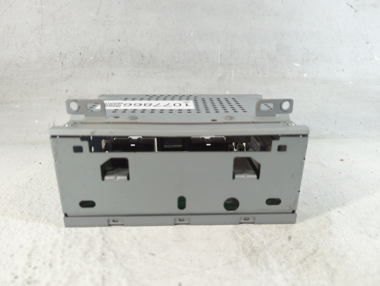 2018 Ford Focus Radio AM FM Cd Player Receiver Replacement P/N:JM5T-18D818-BA Fits OEM Used Auto Parts - Oemusedautoparts1.com